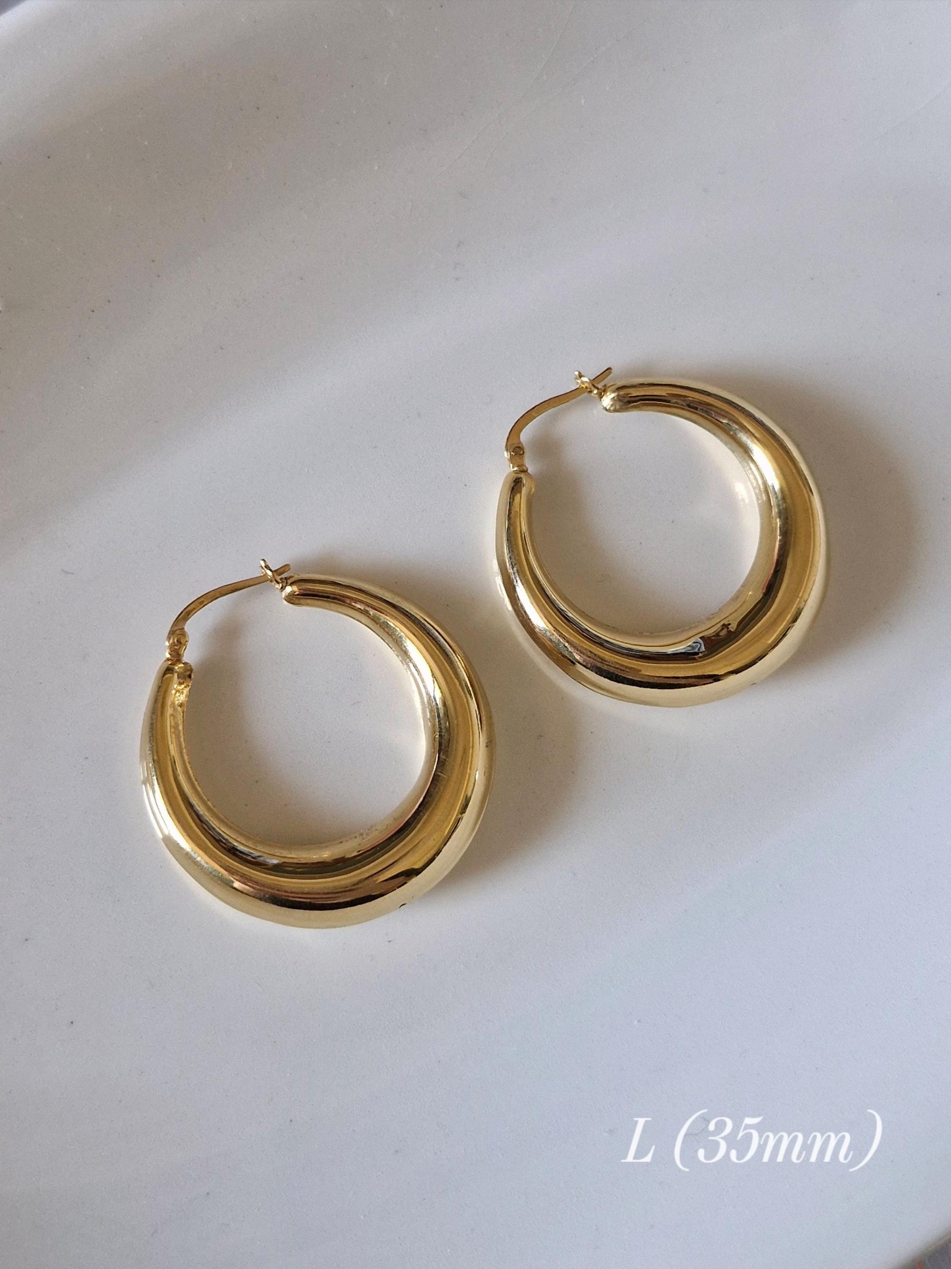 Chunk bold sterling silver hoop earring. sterling silve hoop earrings.crescent hoop earrings. moon earrings.