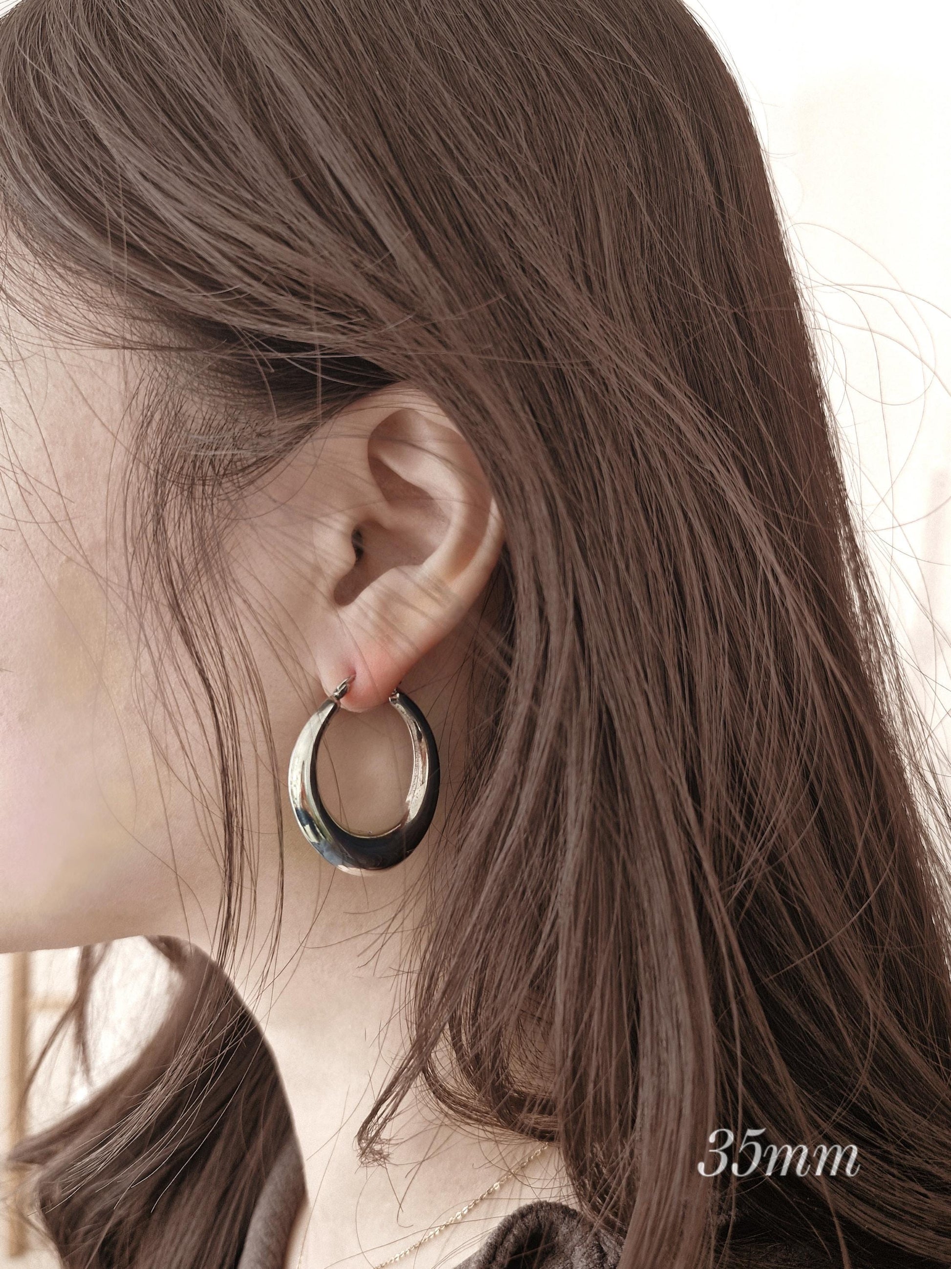 Chunk bold sterling silver hoop earring. sterling silve hoop earrings.crescent hoop earrings. moon earrings.