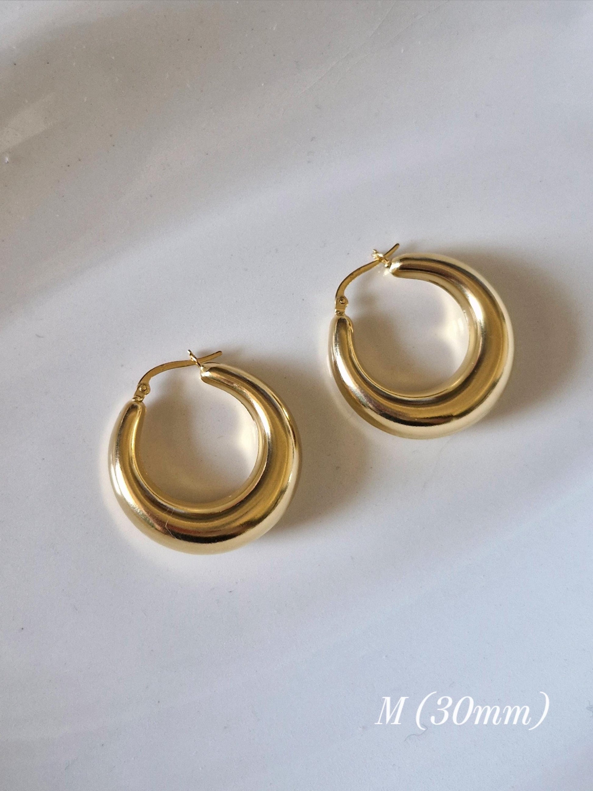 Chunk bold sterling silver hoop earring. sterling silve hoop earrings.crescent hoop earrings. moon earrings.