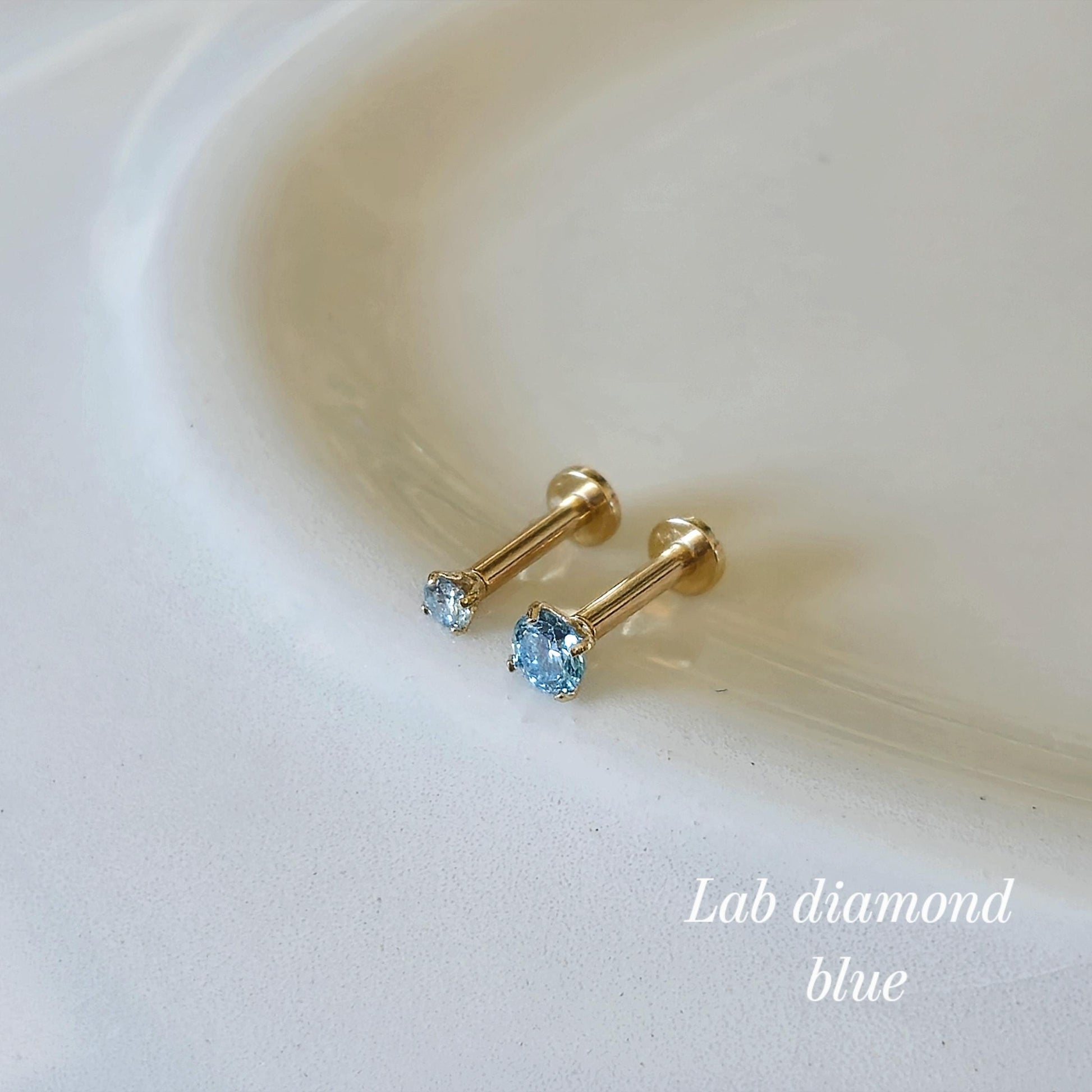 Emerald, blue topaz, peridot, diamond labret. Gemstone 14k solid gold labret. 14k Labret piercing. flatback piercing.  Birthstone.
