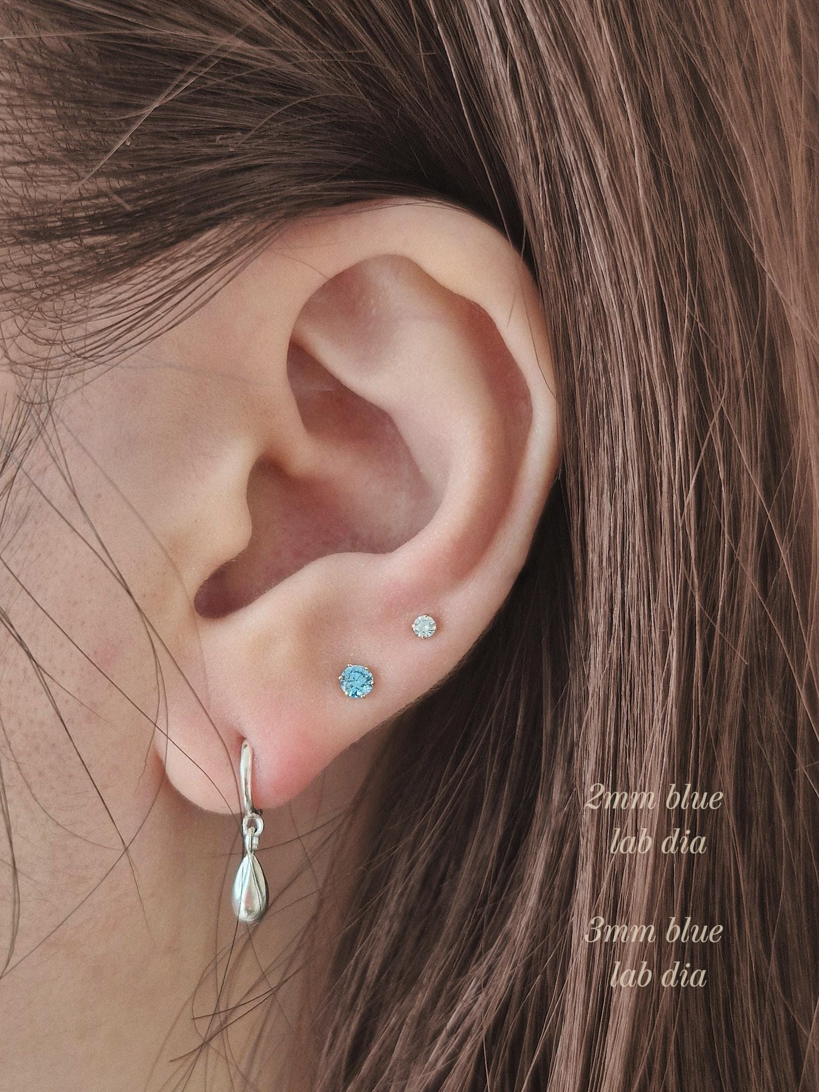 Emerald, blue topaz, peridot, diamond labret. Gemstone 14k solid gold labret. 14k Labret piercing. flatback piercing.  Birthstone.