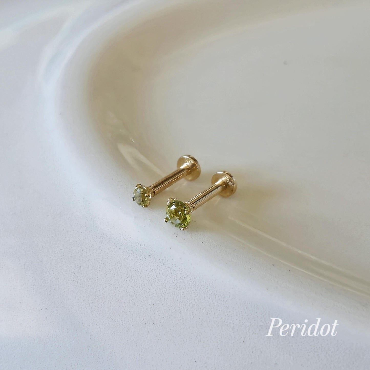Emerald, blue topaz, peridot, diamond labret. Gemstone 14k solid gold labret. 14k Labret piercing. flatback piercing.  Birthstone.