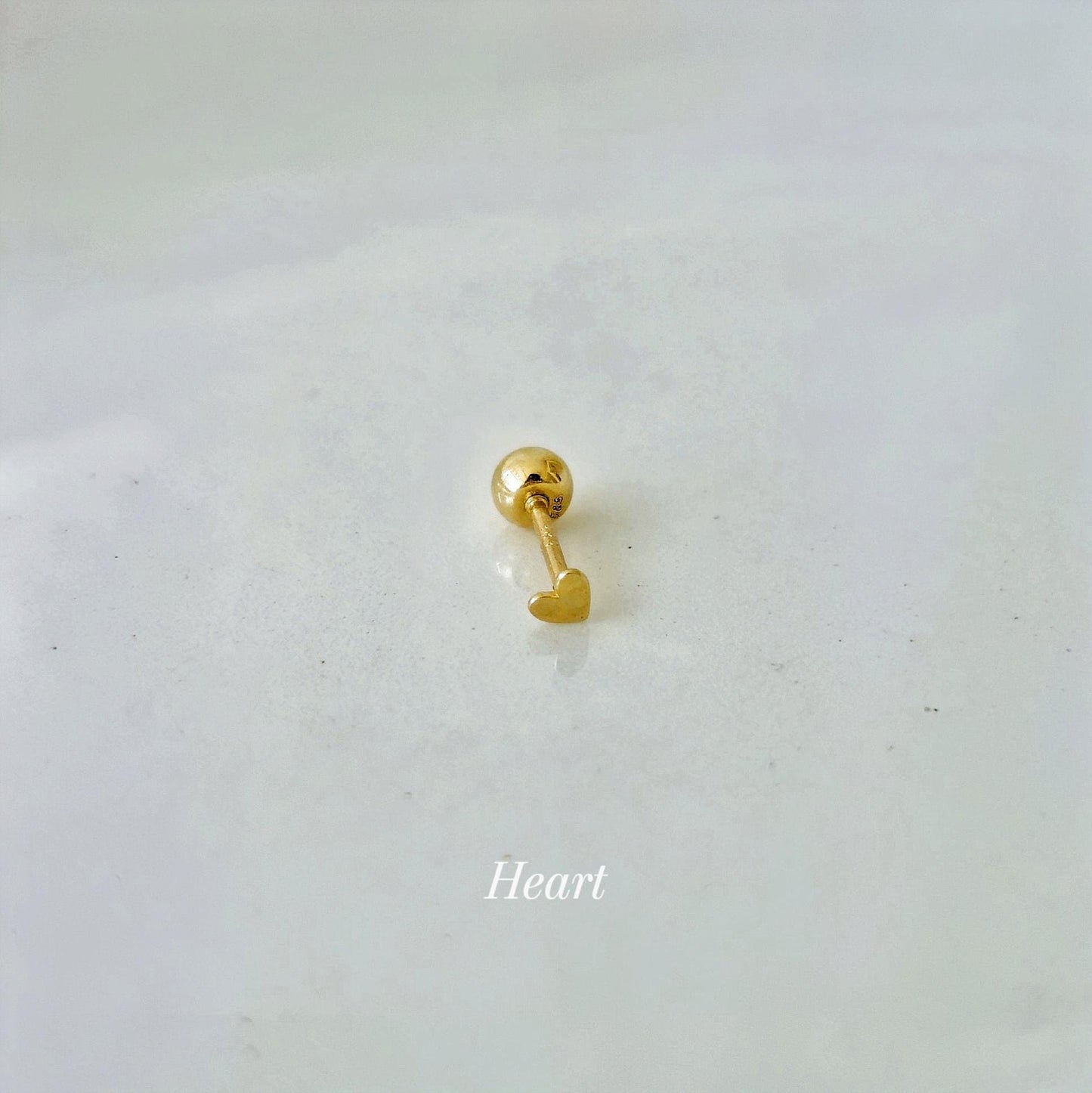 Heart Star moon Round 14k solid gold screwball piercing. screwball stud. Tiny piercing.