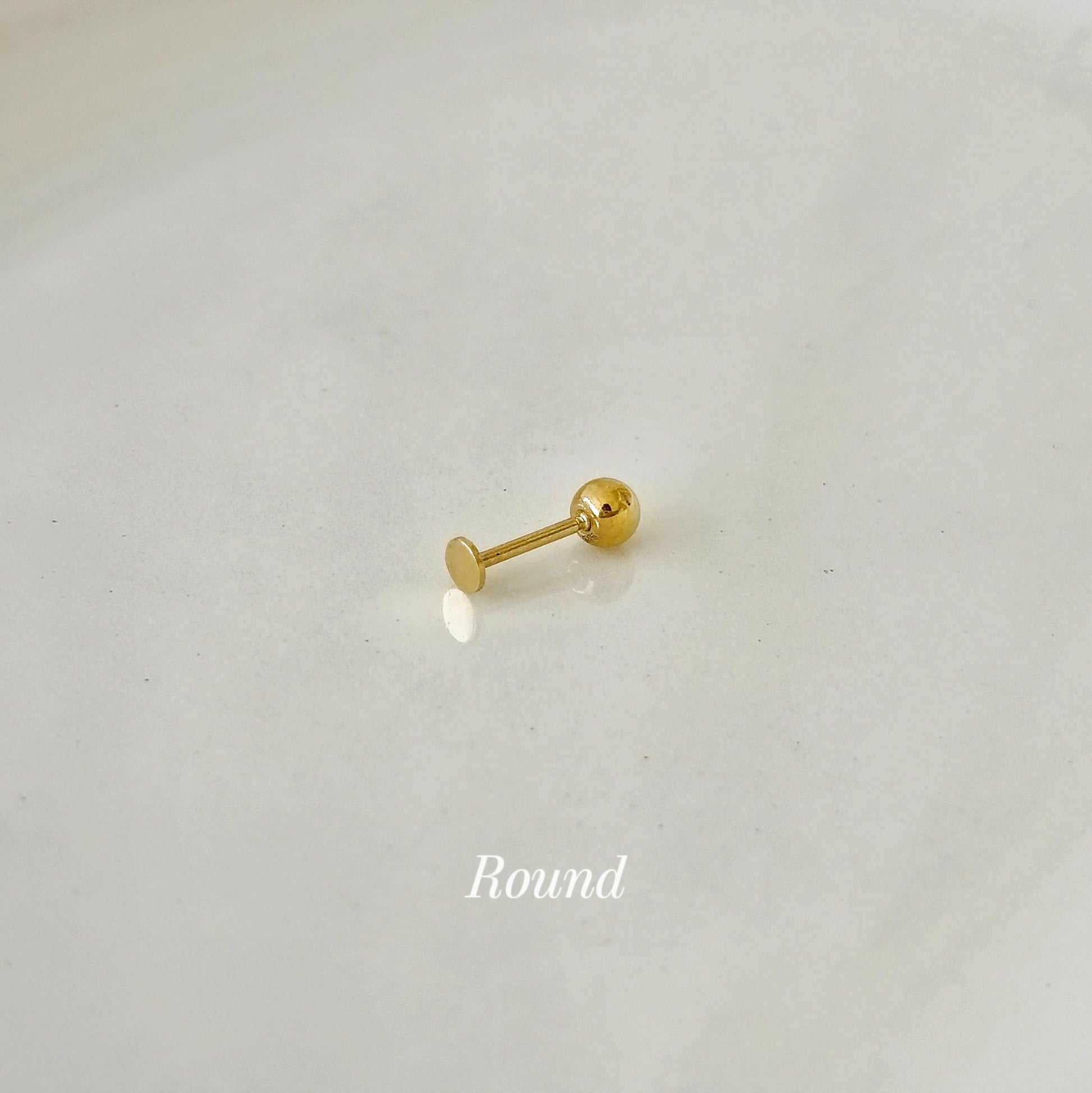 Heart Star moon Round 14k solid gold screwball piercing. screwball stud. Tiny piercing.