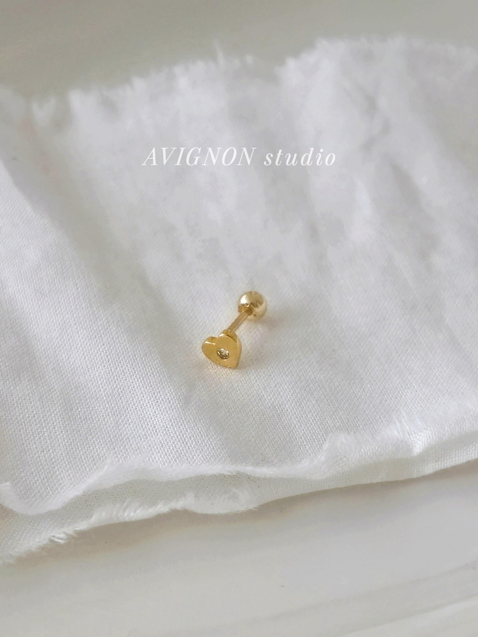 Heart cubic piercing screw back earring. Sterling silver 925 gold filled. 20G
