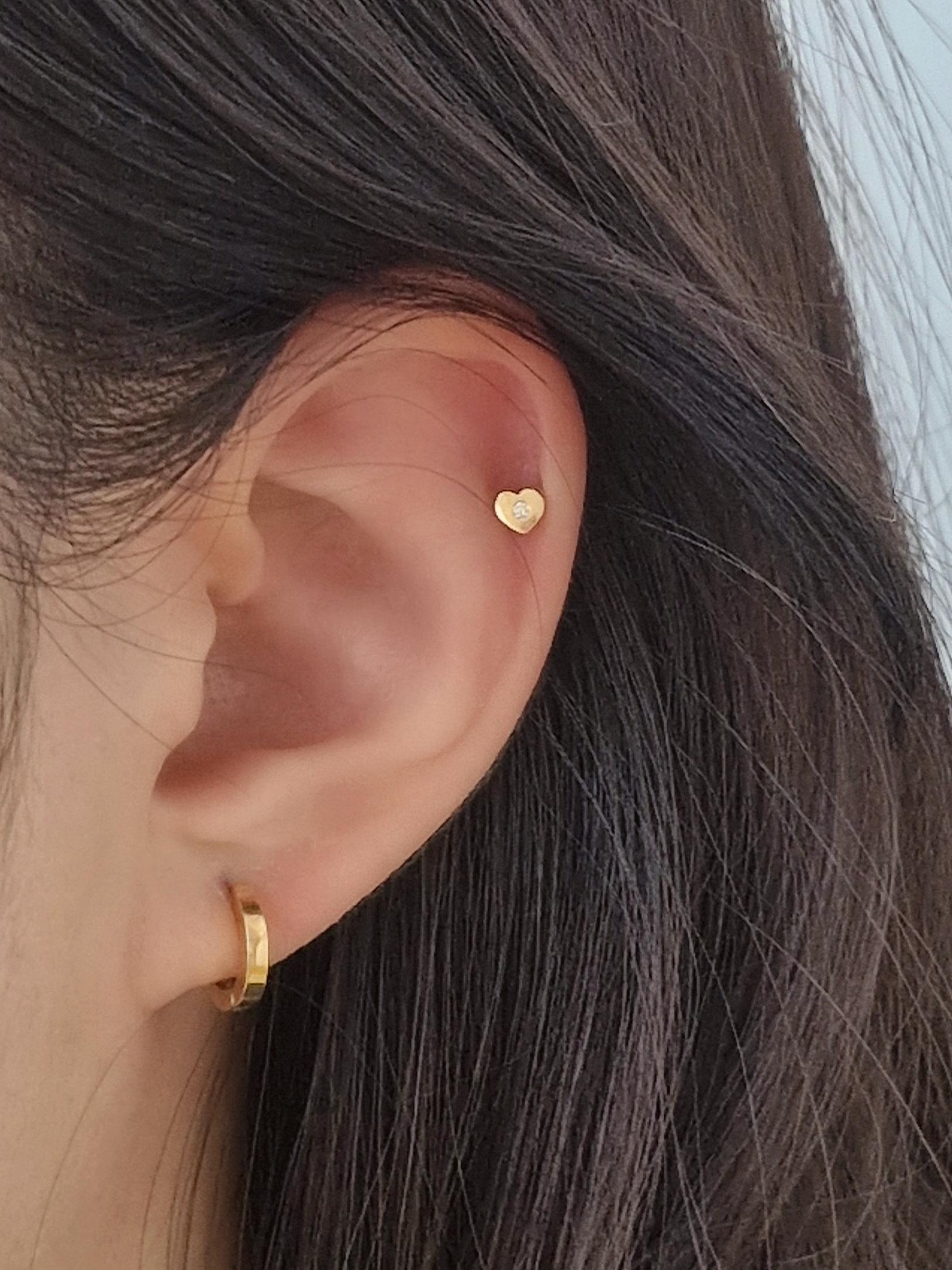 Heart cubic piercing screw back earring. Sterling silver 925 gold filled. 20G