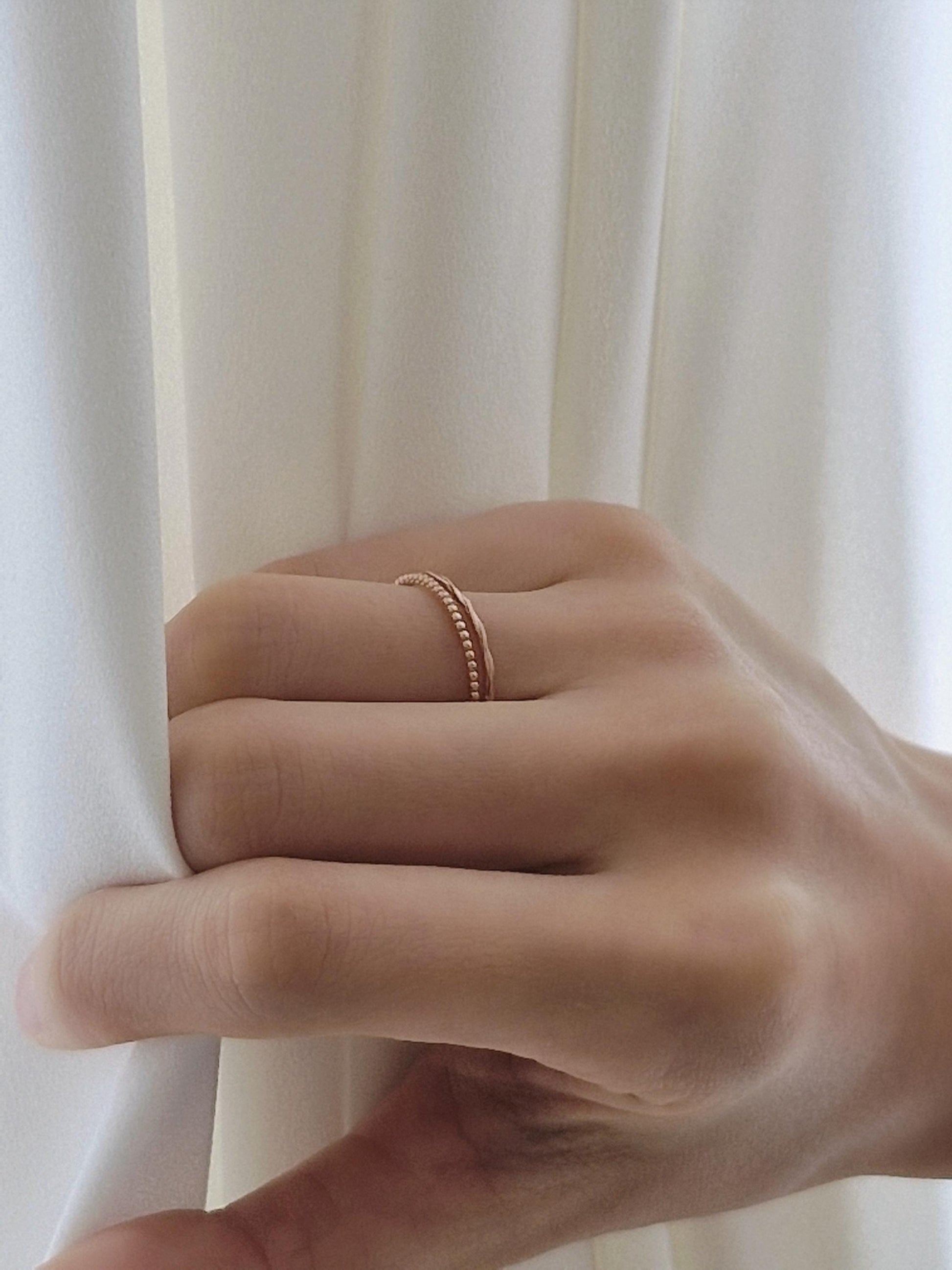 14K Rose Gold Beaded Twist Ring. double band ring. daily vintage style.