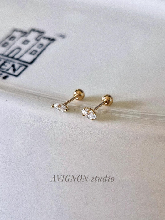 Marquise moissanite cz piercing. Tiny 14k solid gold piercing. Oval 14k piercing.