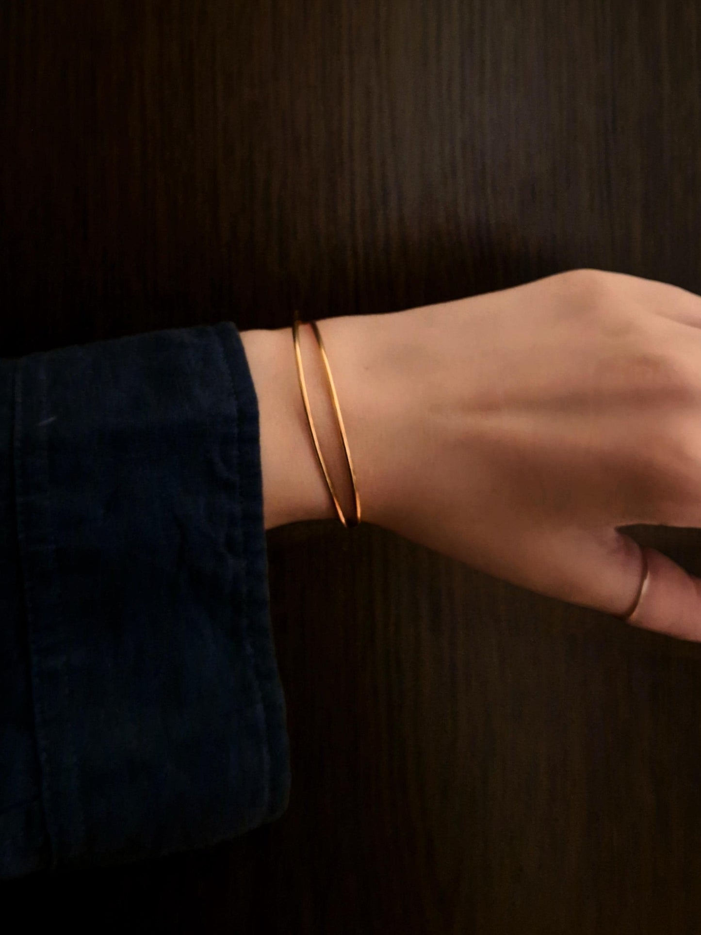 Minimal sleek 1.5mm Sterling Silver, 14k solid gold  Bangle Bracelet. round classic bangle. stacking bangle. slim thin open bangle.