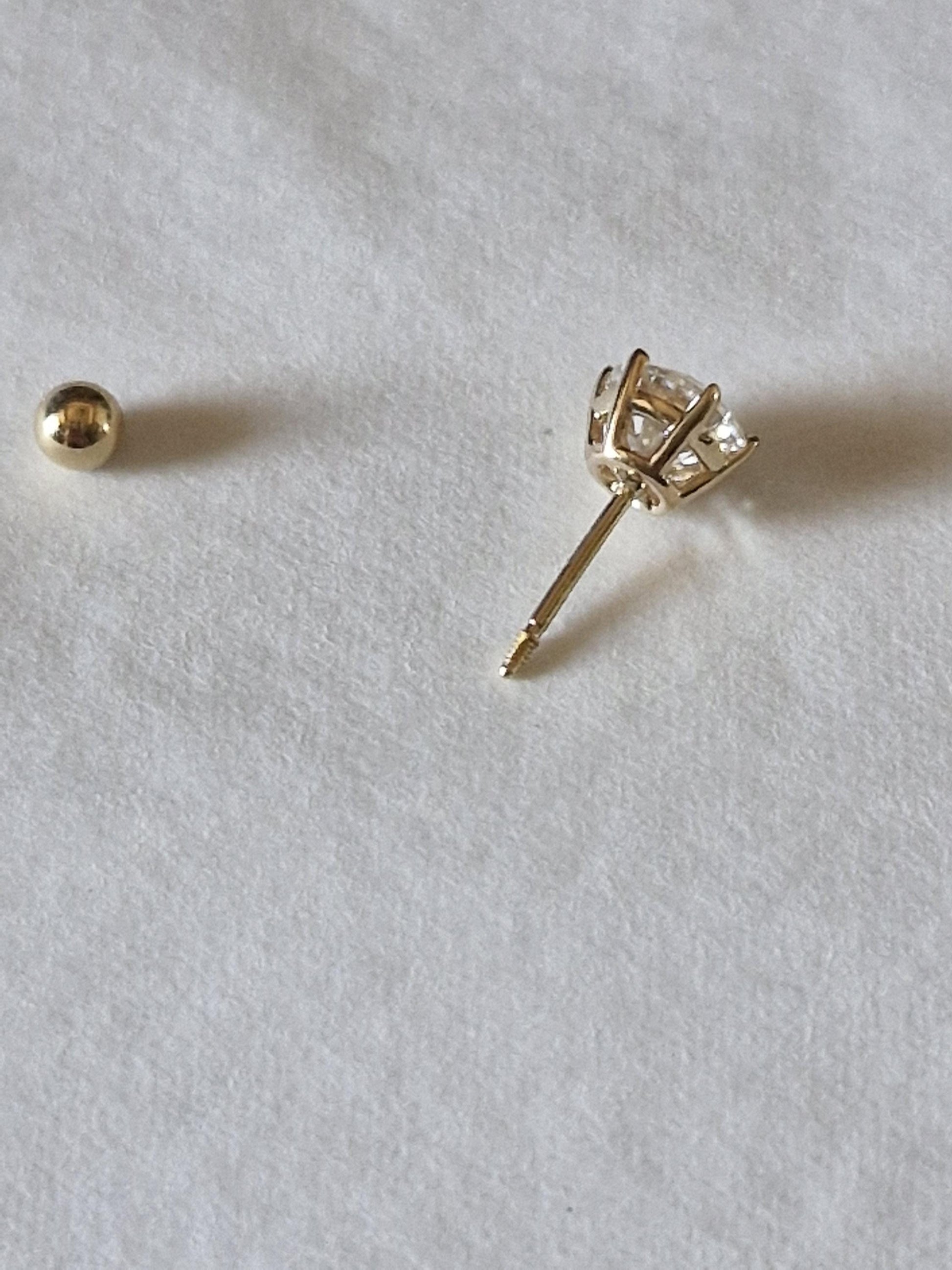 Moissanite Lab Diamond Piercing (14K/18K) certicified.vvs1 grade. 2mm 3mm 4mm 5mm solid gold 14k 18k stud earring. cubic zirconia. 21G