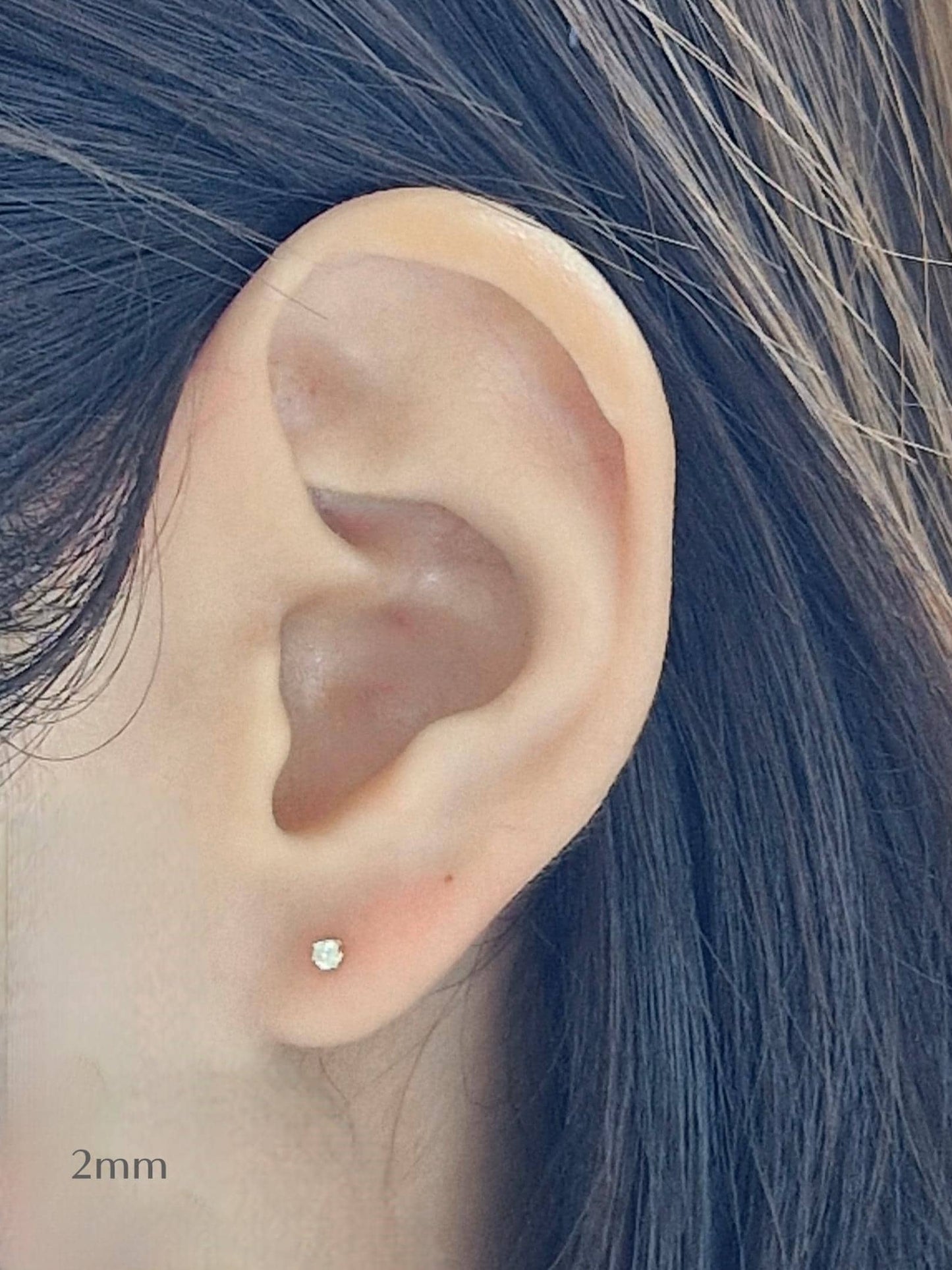 Moissanite Lab Diamond Piercing (14K/18K) certicified.vvs1 grade. 2mm 3mm 4mm 5mm solid gold 14k 18k stud earring. cubic zirconia. 21G