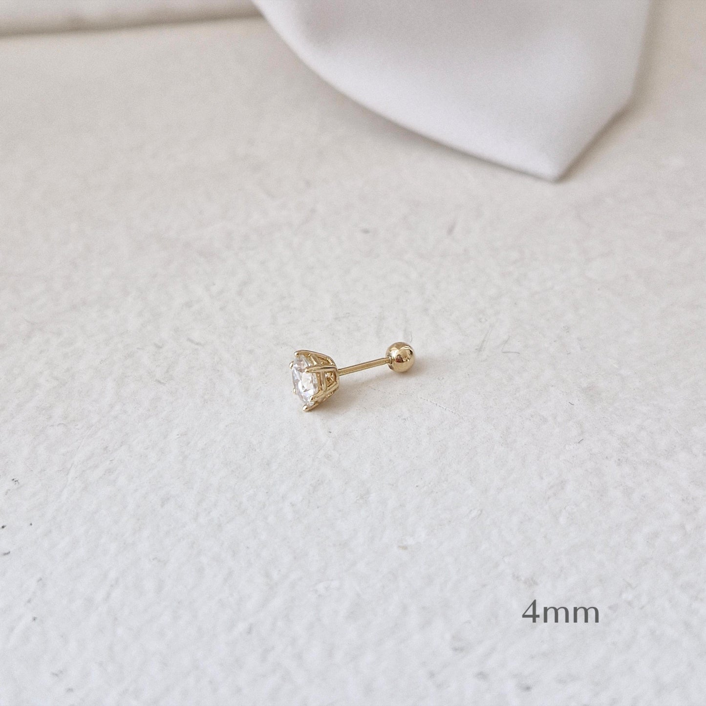 Moissanite Lab Diamond Piercing (14K/18K) certicified.vvs1 grade. 2mm 3mm 4mm 5mm solid gold 14k 18k stud earring. cubic zirconia. 21G