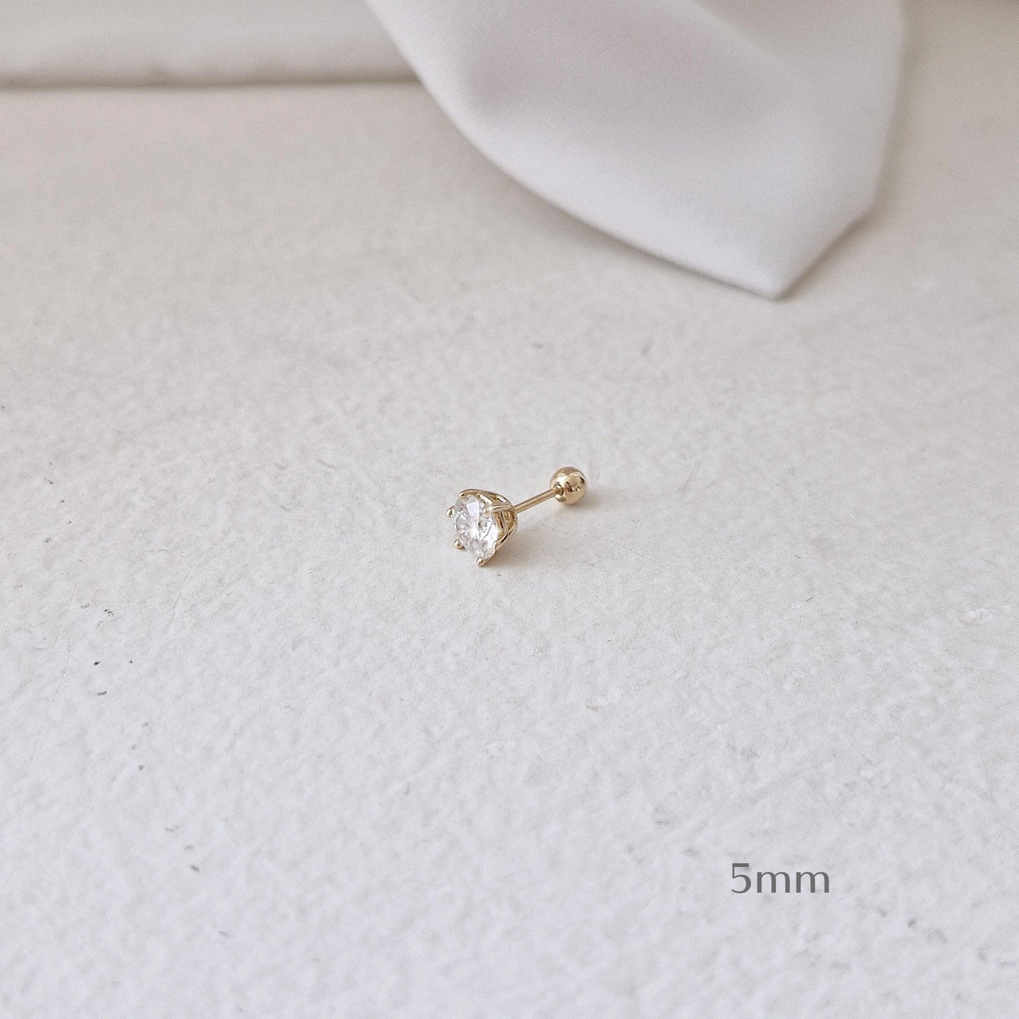 Moissanite Lab Diamond Piercing (14K/18K) certicified.vvs1 grade. 2mm 3mm 4mm 5mm solid gold 14k 18k stud earring. cubic zirconia. 21G