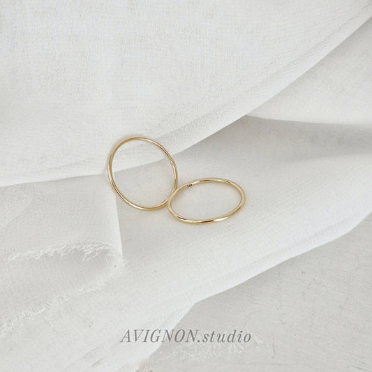Plain 1.2mm basic 14k 18k golid solid ring. Stackable solid gold ring.