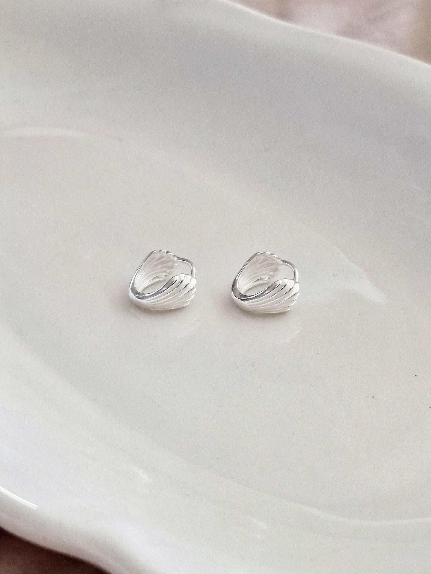 Shell-Inspired Silver Hoop huggie Earrings 925 silver. sterling silver. gold. Price for pair.