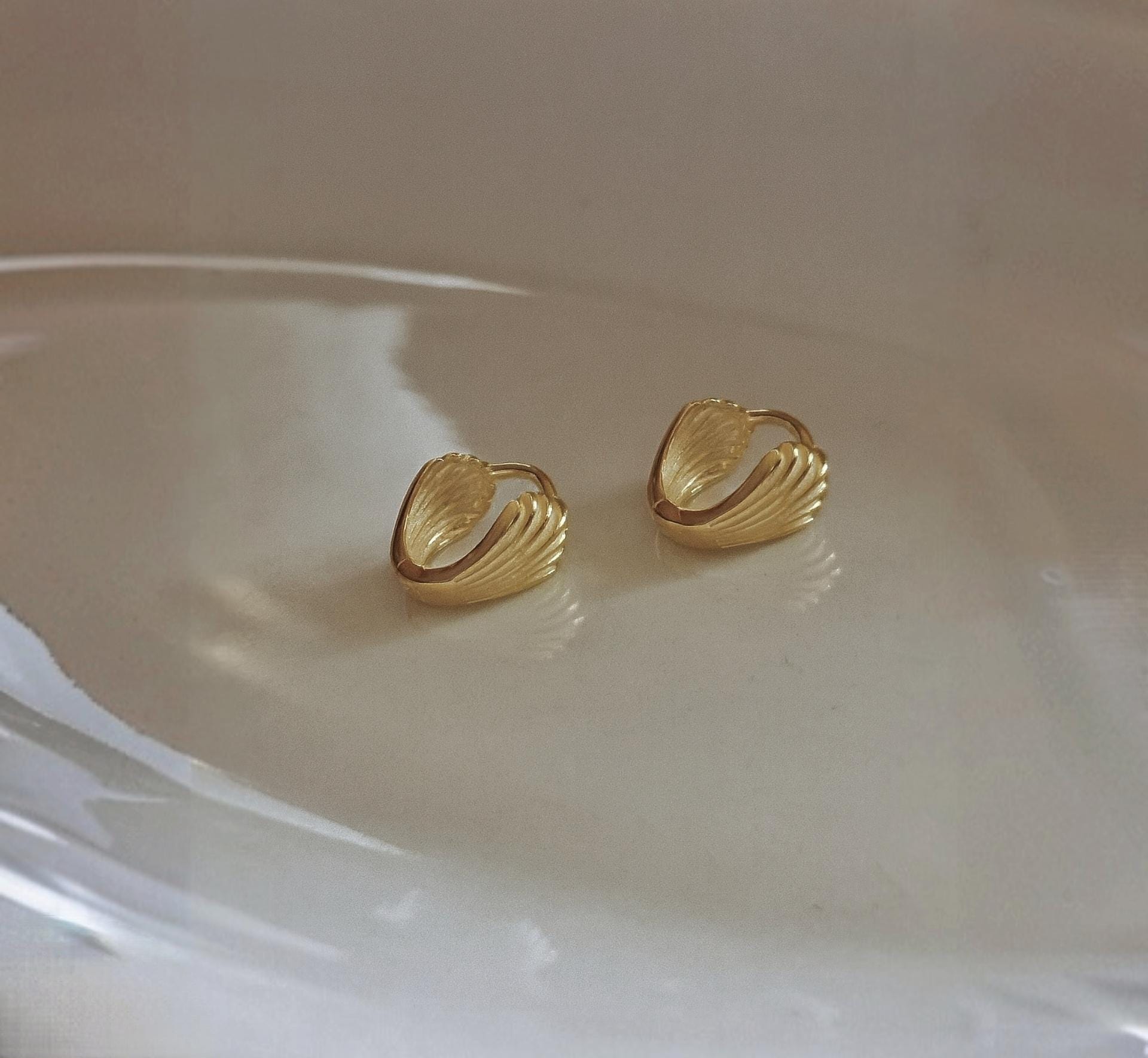Shell-Inspired Silver Hoop huggie Earrings 925 silver. sterling silver. gold. Price for pair.