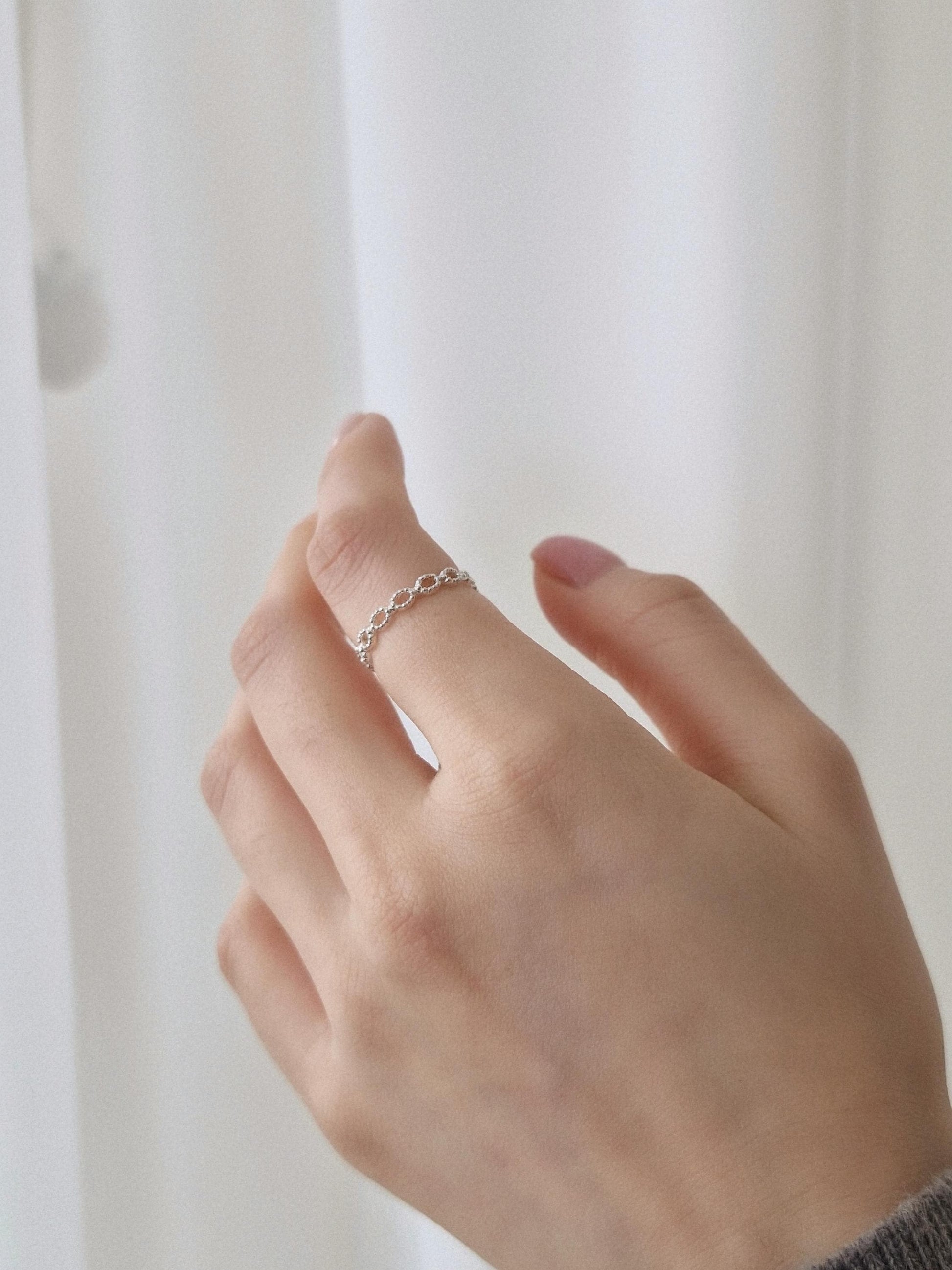 925 Silver Minimal Band Ring Dot Circle Design. sterling silver stacking ring. circle bead eternity ring.