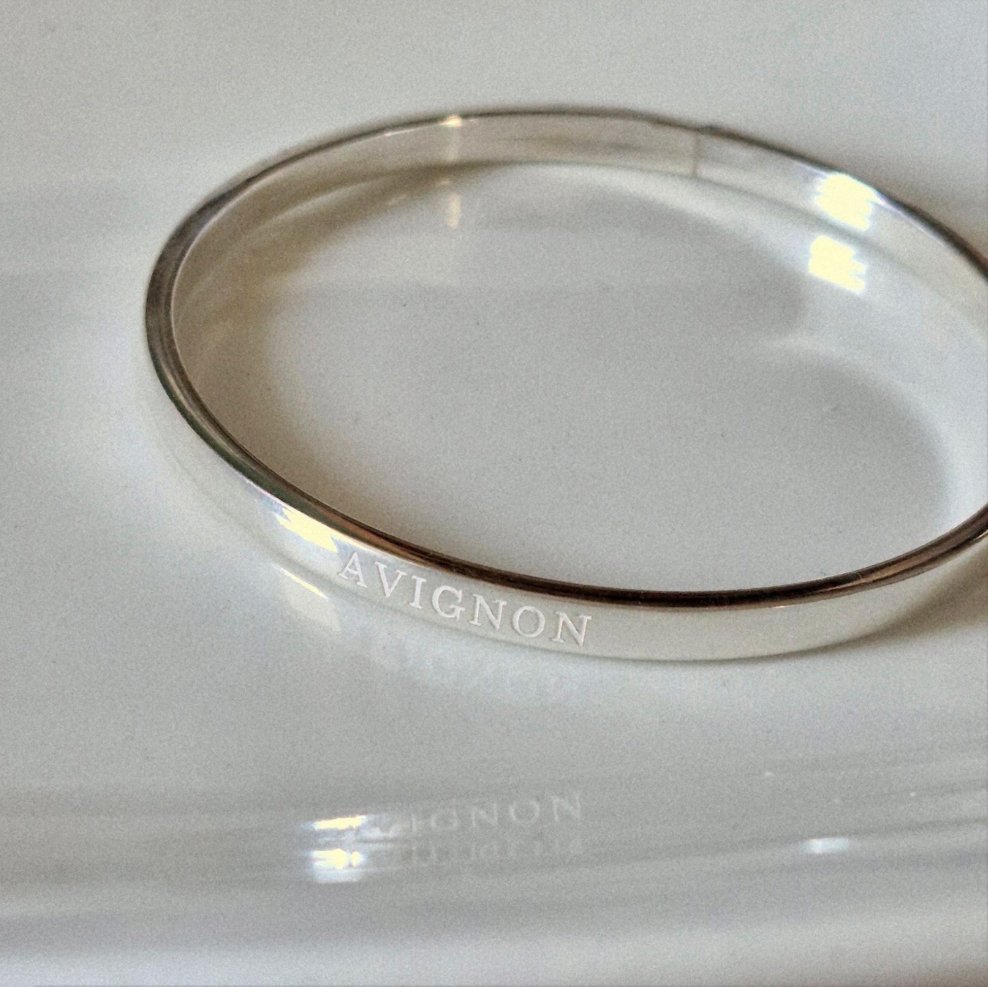 925 Sterling Silver Flat round Openable Bangle Bracelet. open close bangle. Personalized engrave.
