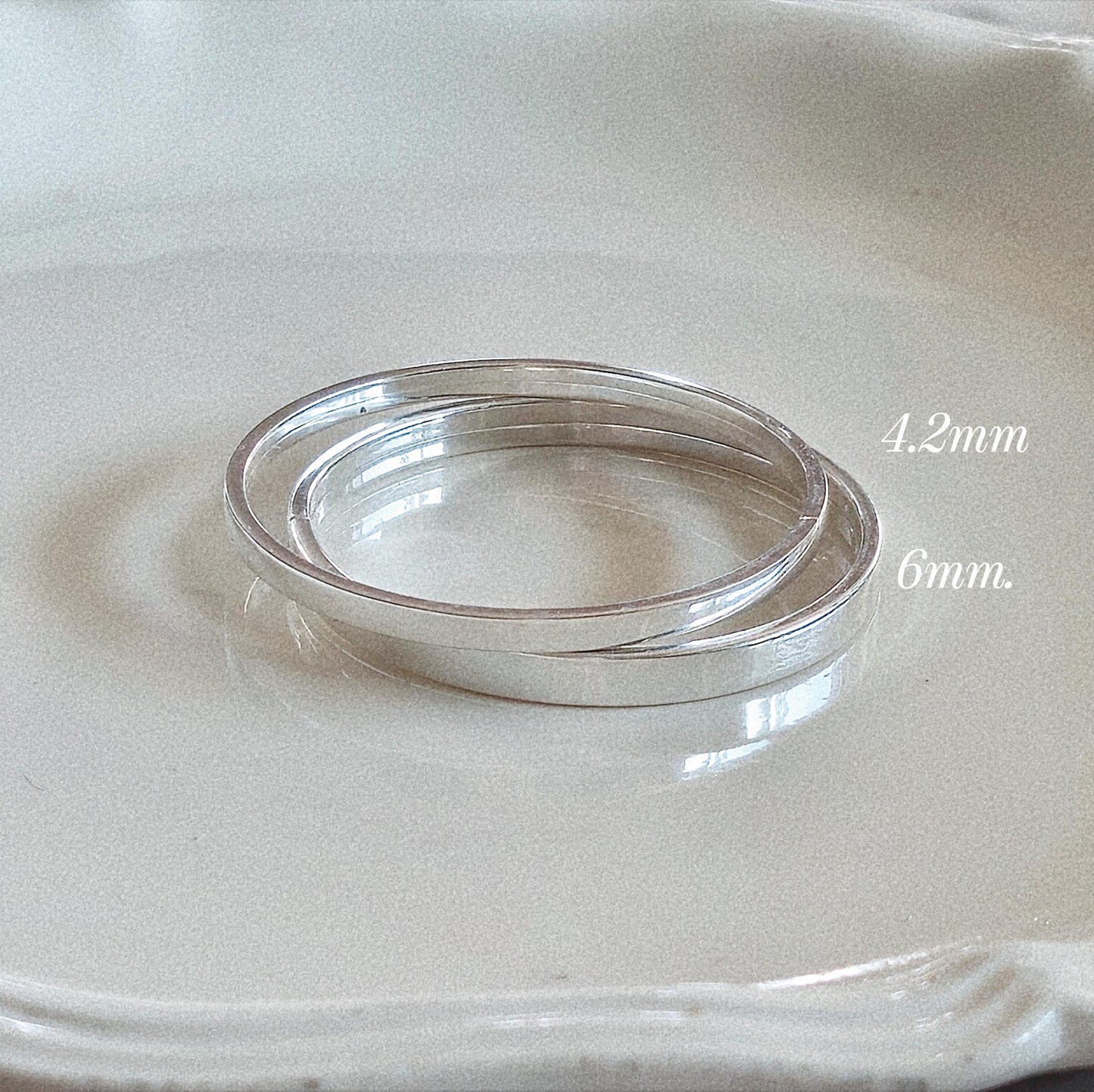 925 Sterling Silver Flat round Openable Bangle Bracelet. open close bangle. Personalized engrave.