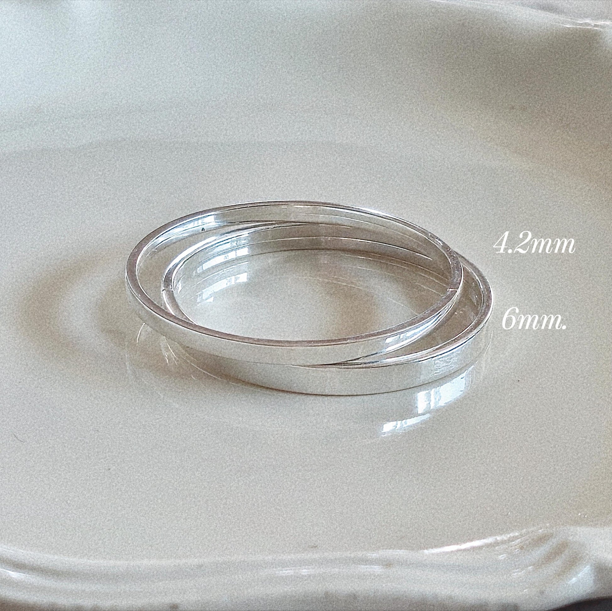 925 Sterling Silver Flat round Openable Bangle Bracelet. open close bangle. Personalized engrave.