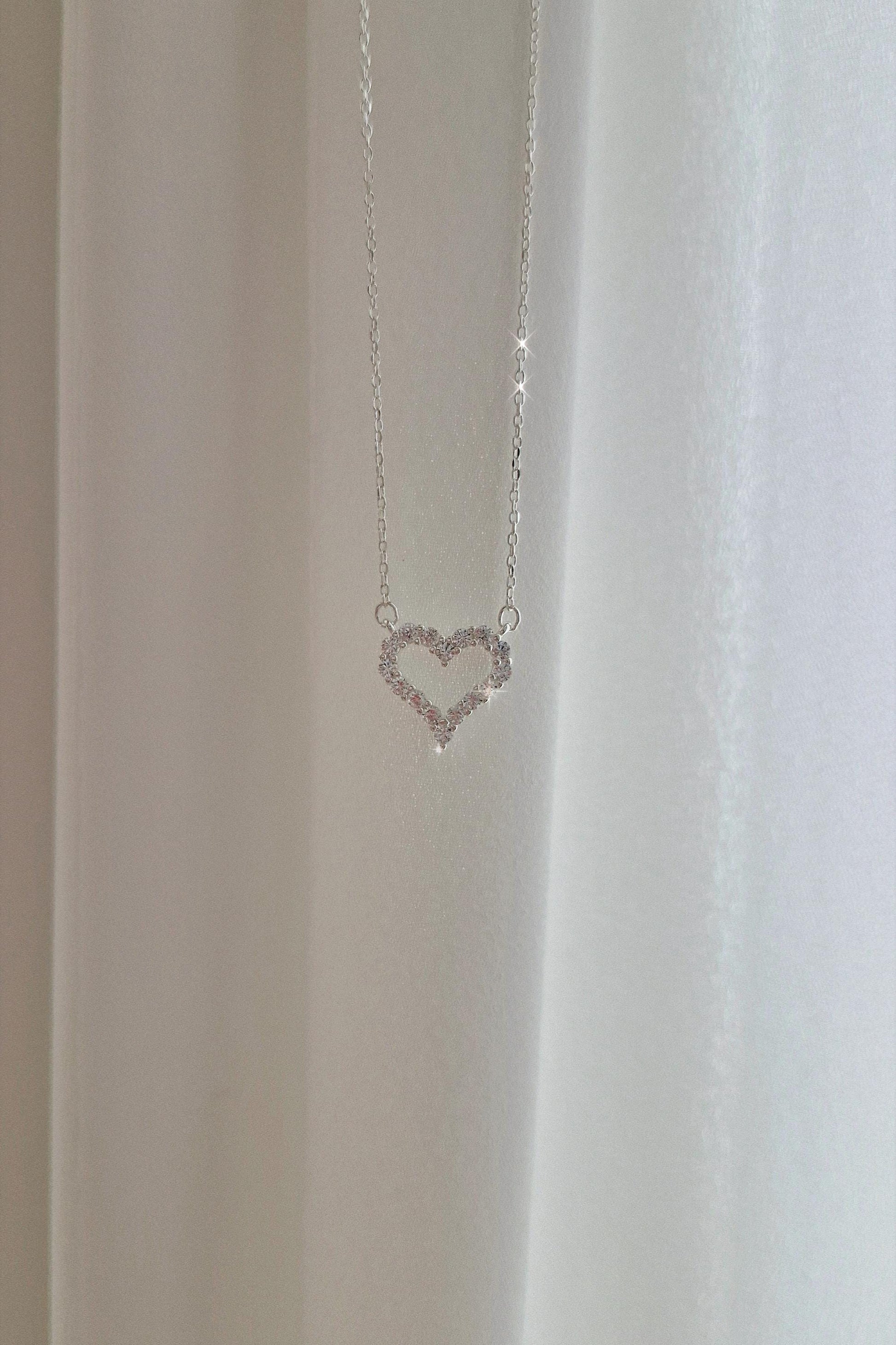 Sterling Silver Open Heart Necklace. for gift. lovely. silver 925