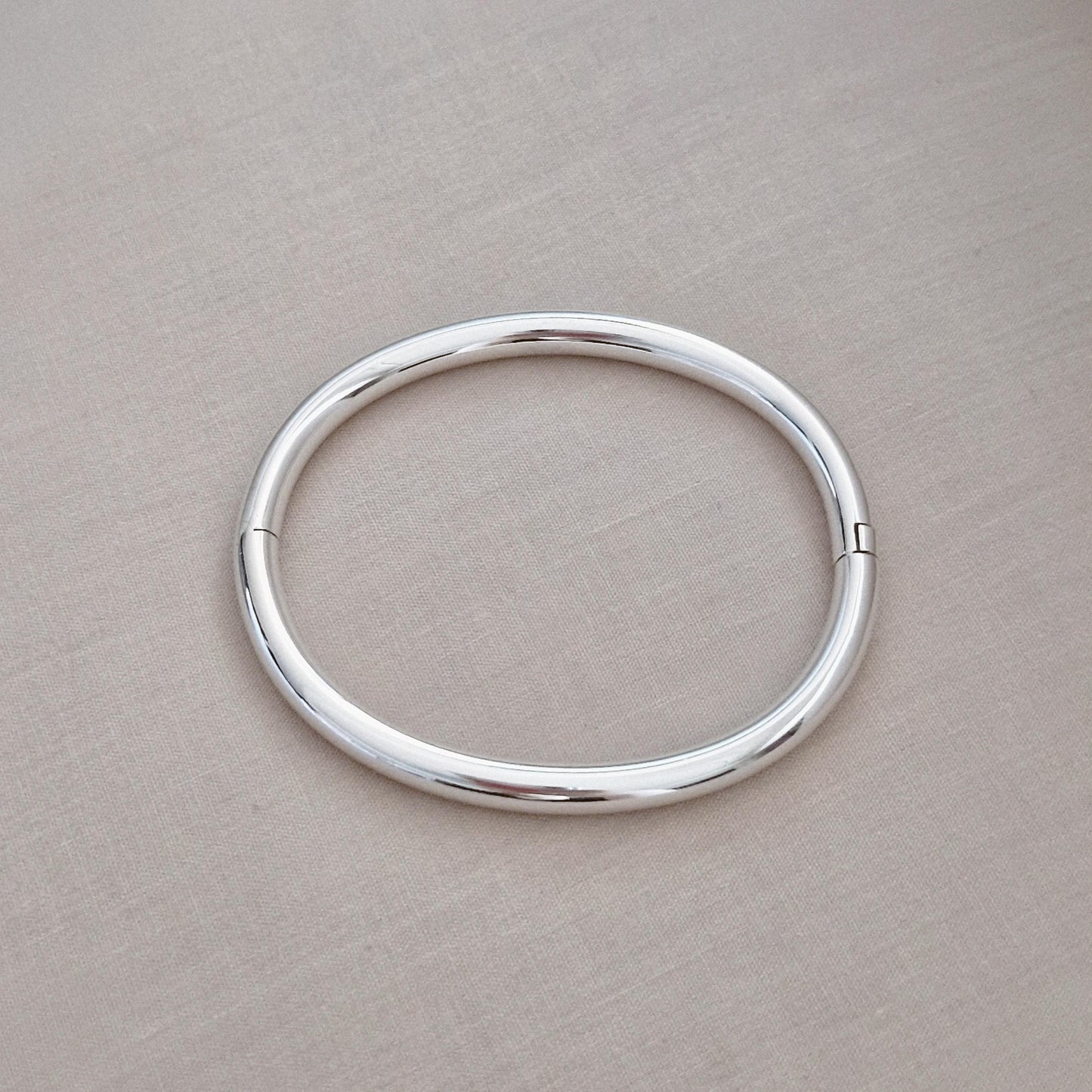 925 Sterling Silver 5mm  Oval Hinged Bangle Bracelet – Open & Close Design (S / M / L /XL)
