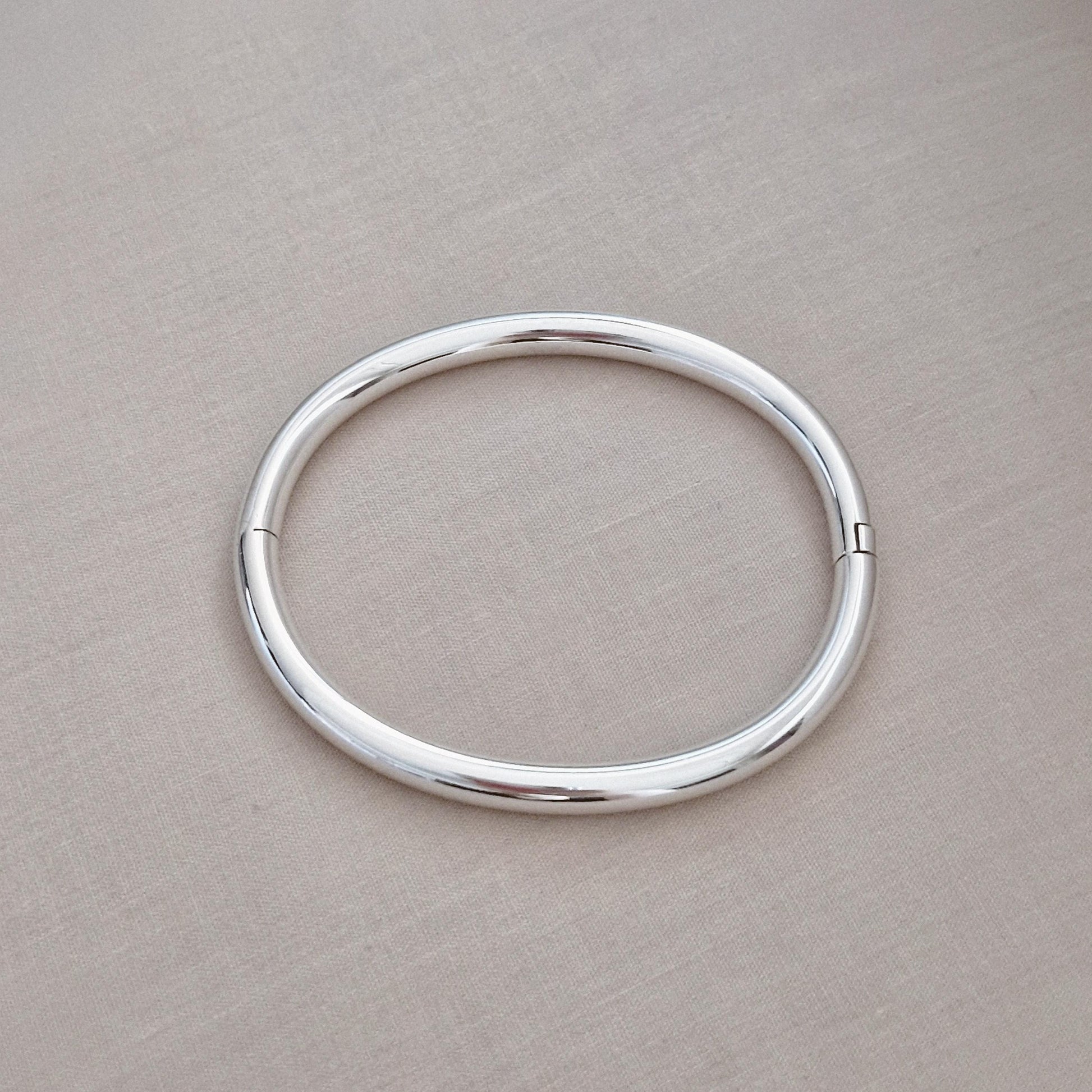 925 Sterling Silver 5mm  Oval Hinged Bangle Bracelet – Open & Close Design (S / M / L /XL)