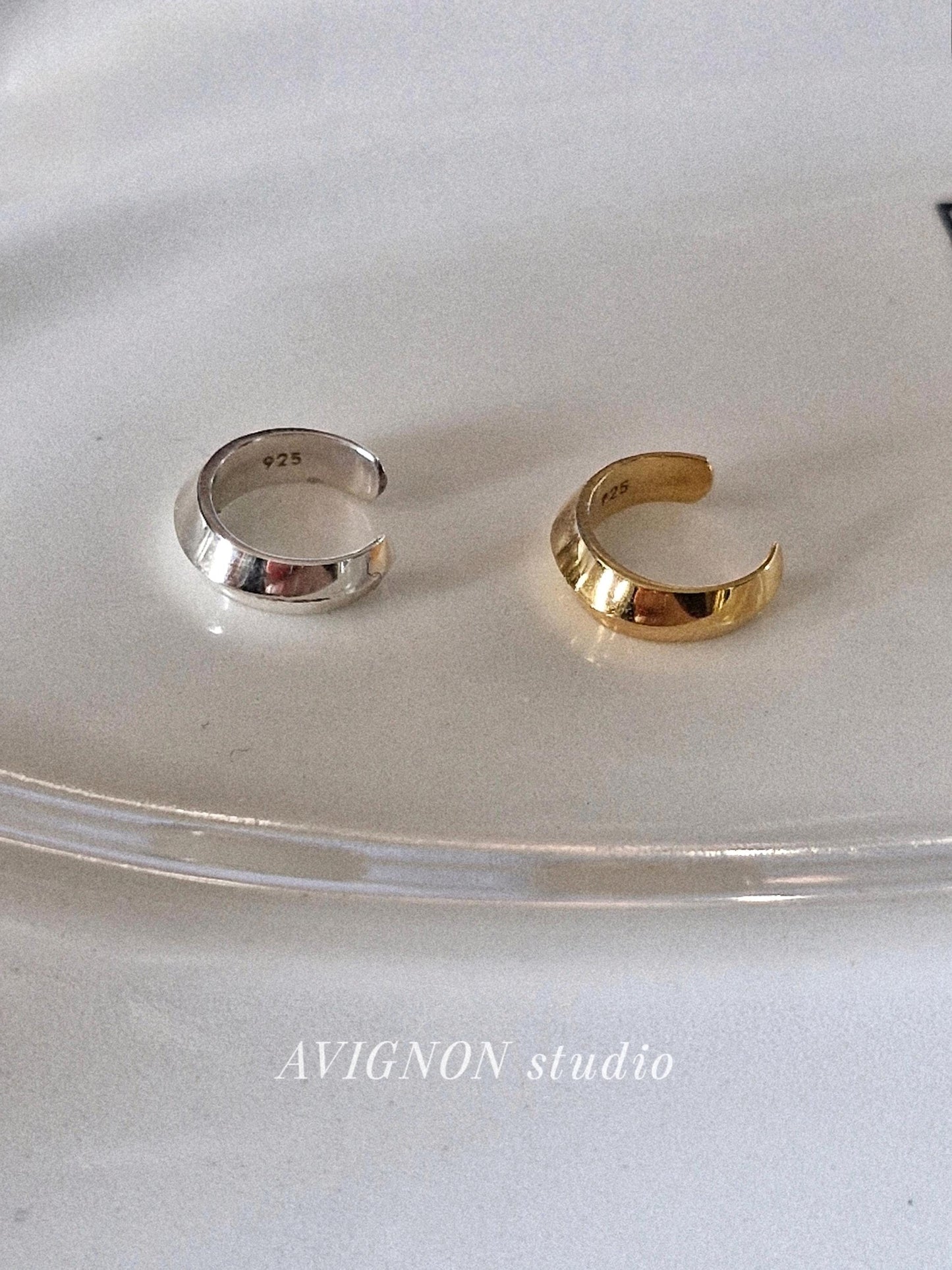 Sterling silver 925 Edge earcuff. Non piercing. Ear wrapp.