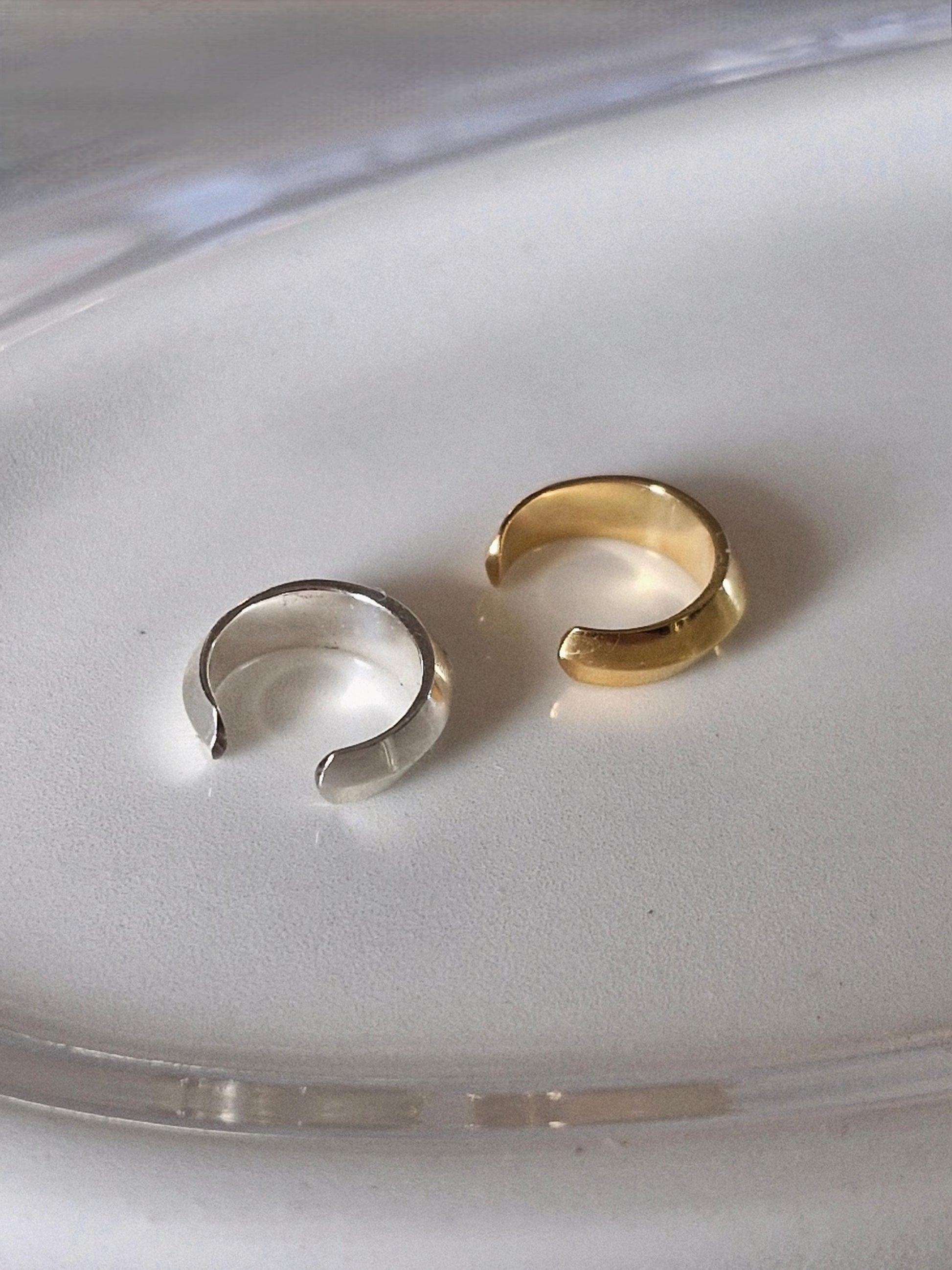Sterling silver 925 Edge earcuff. Non piercing. Ear wrapp.