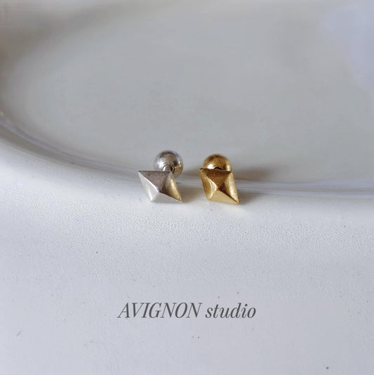 Sterling silver Mini Pyramid Stud Piercing. Geometric piercing.