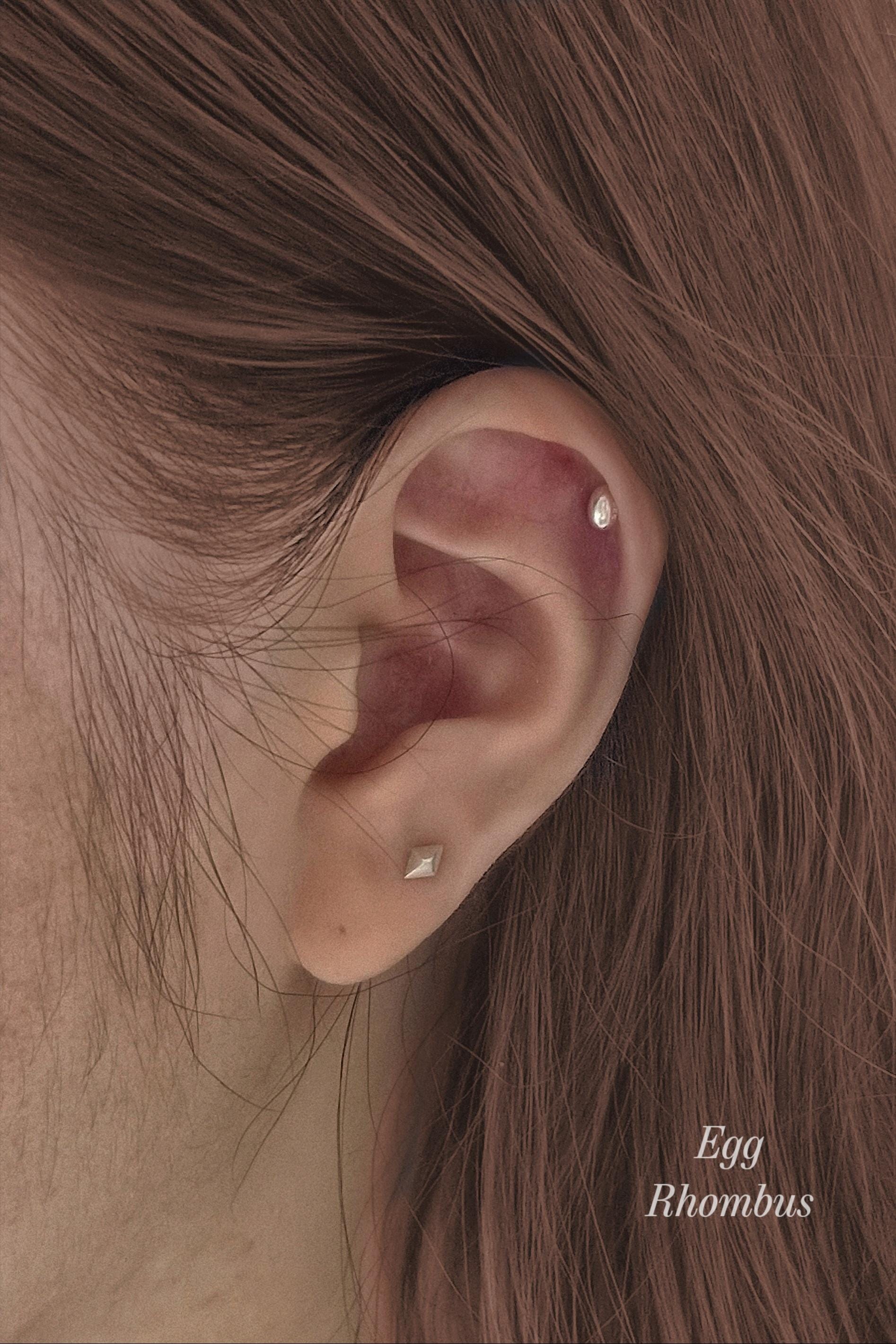 Sterling silver Mini Pyramid Stud Piercing. Geometric piercing.