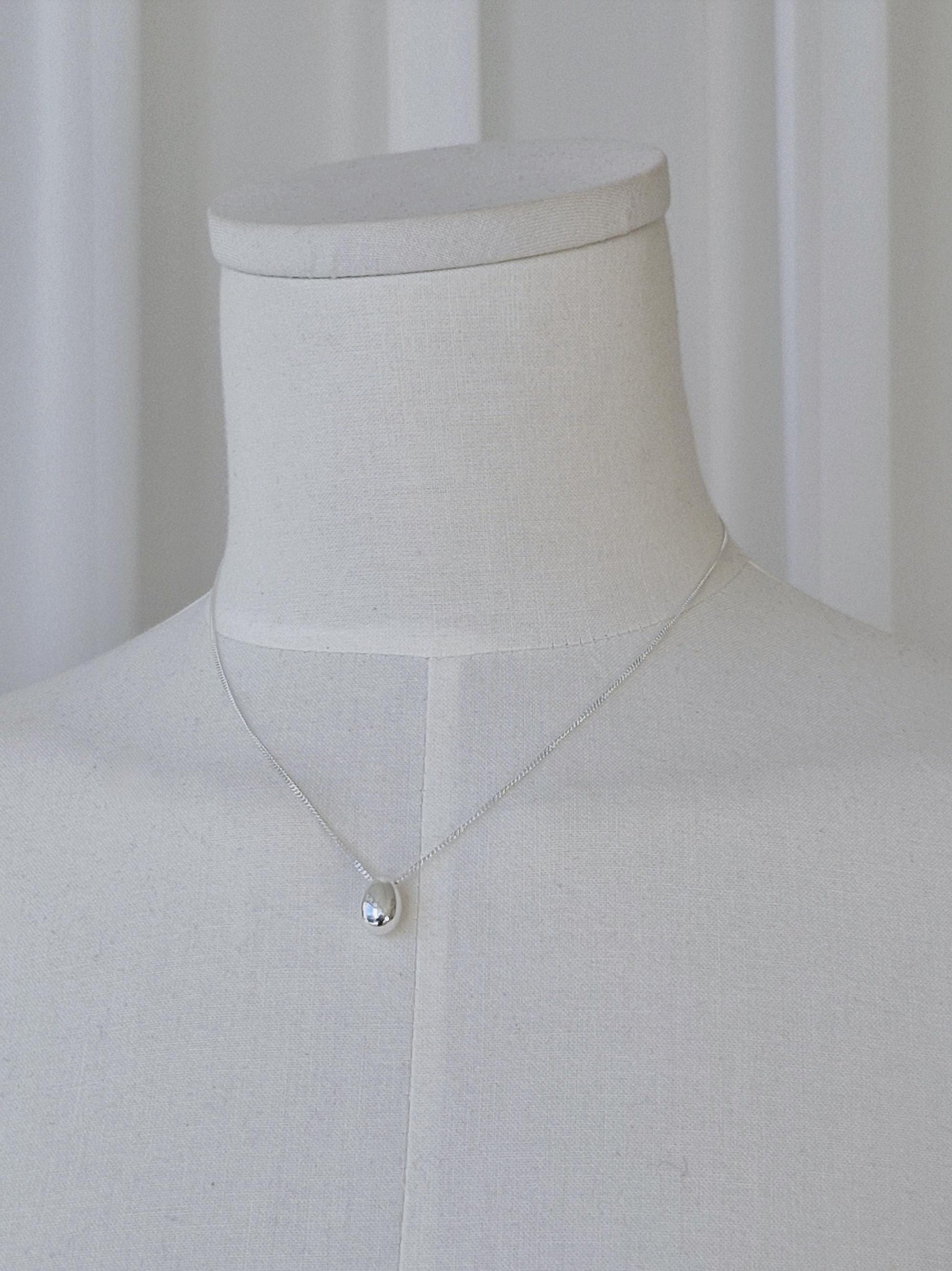 Teardrop necklace 925 sterling silver necklace.