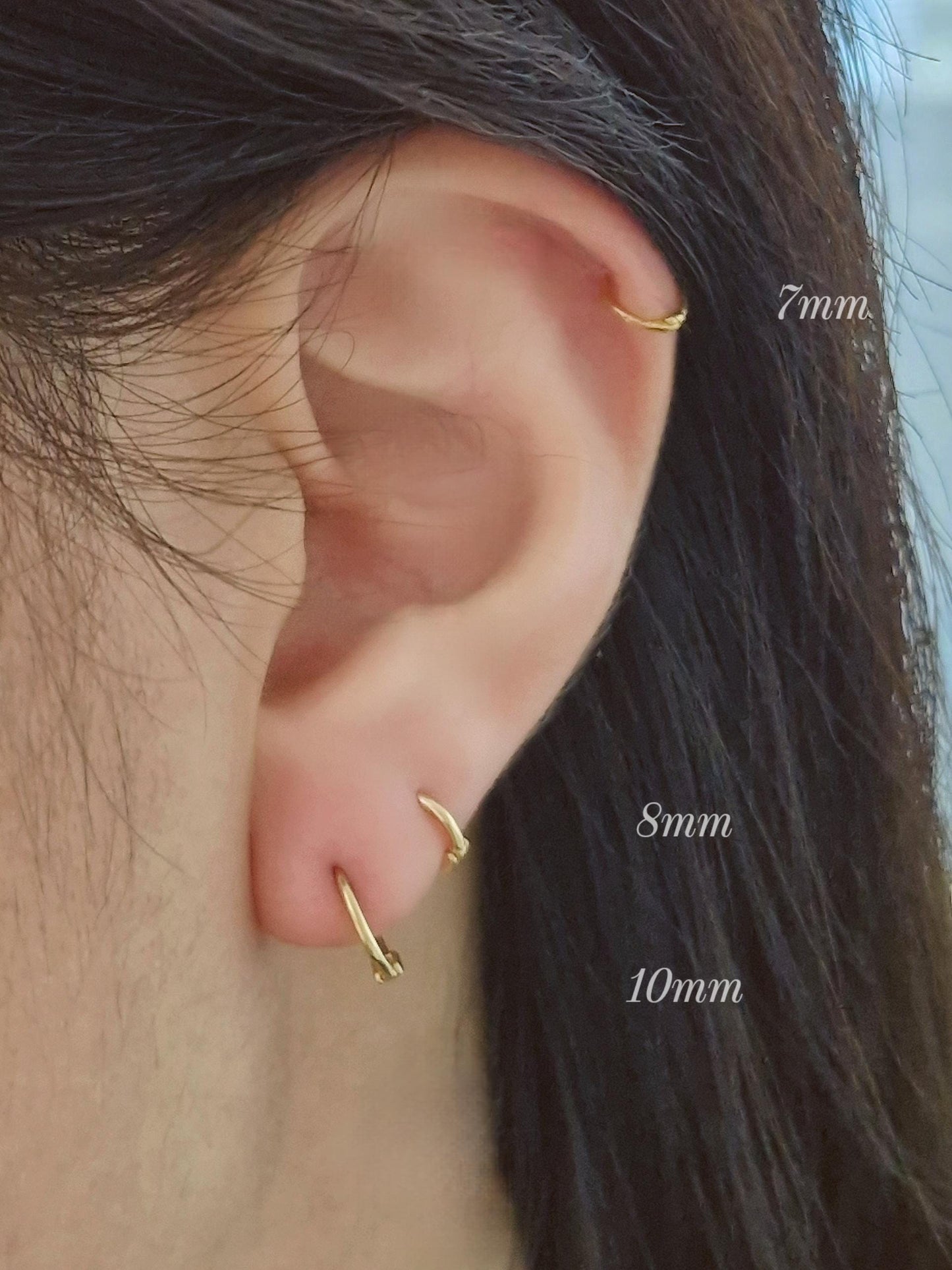 Thin slim hoop sterling silver 925 earring. 7mm 8mm 9mm 10mm. Dainty slim huggie. Minimalist hinge clicker. 1mm.