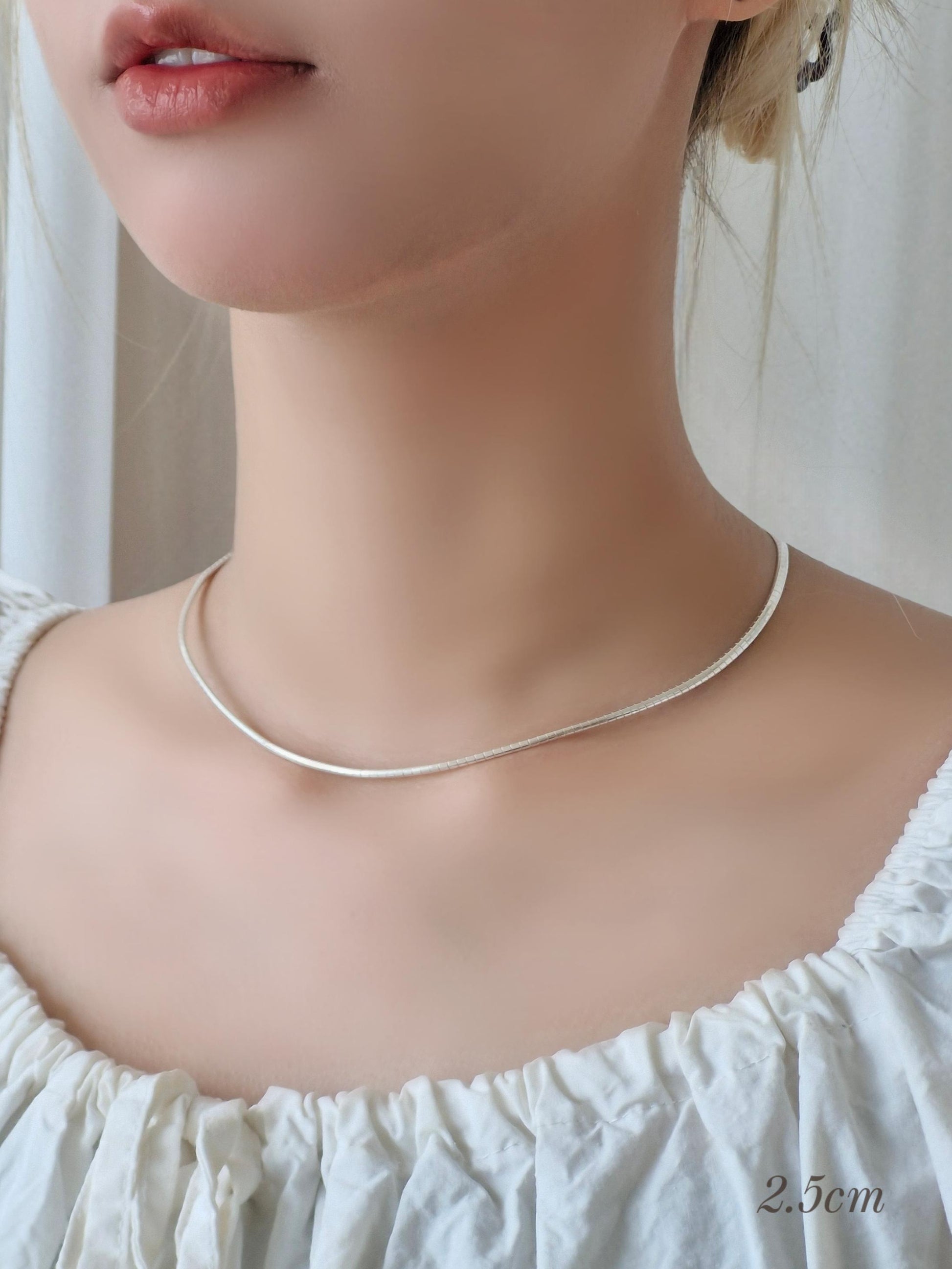 Timeless Omega chain Necklace in 925 Sterling Silver. 2.5mm & 4mm.