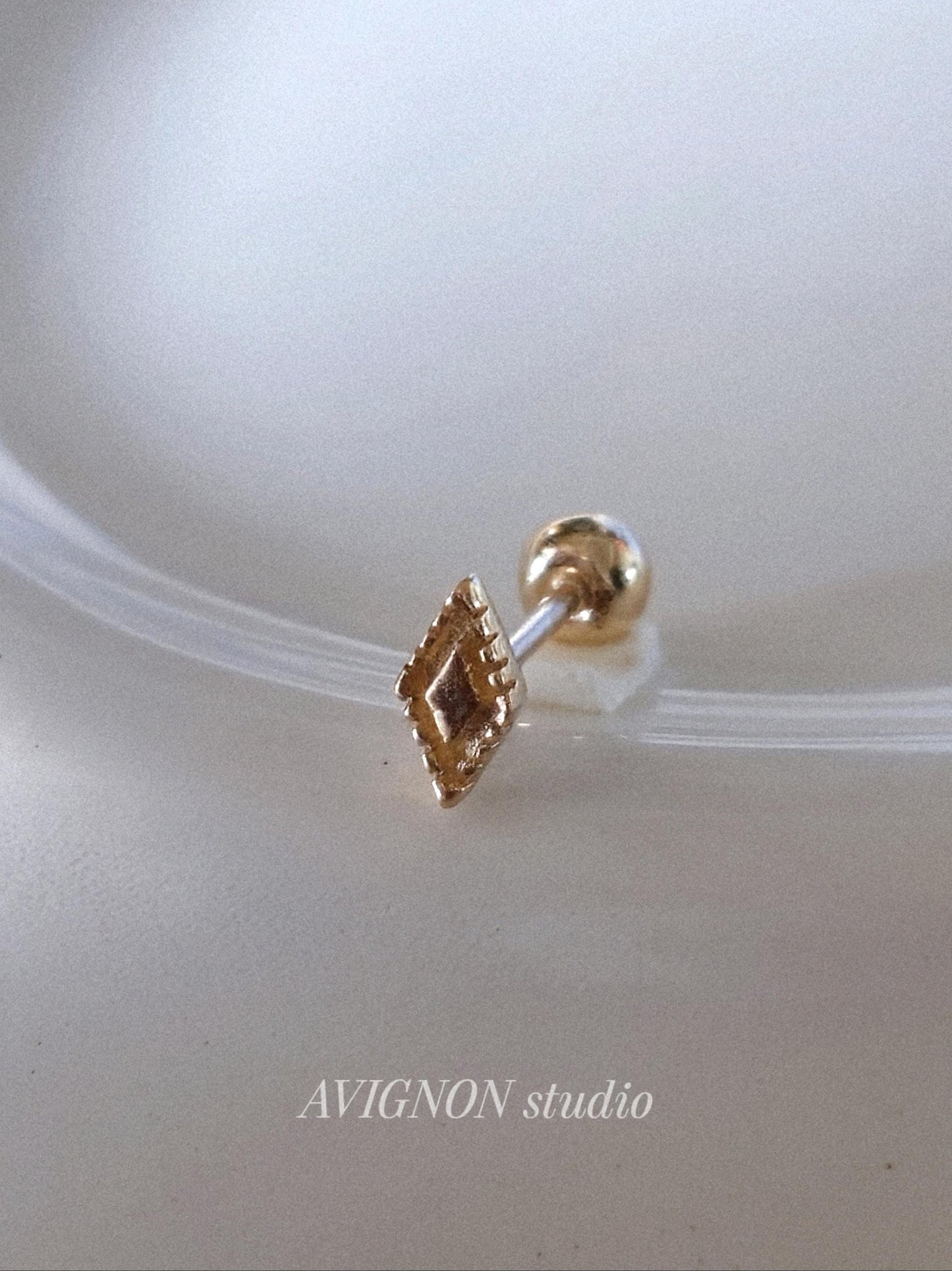 Tiny Diamond-Shaped Milgrain 14k gold Stud Piercing