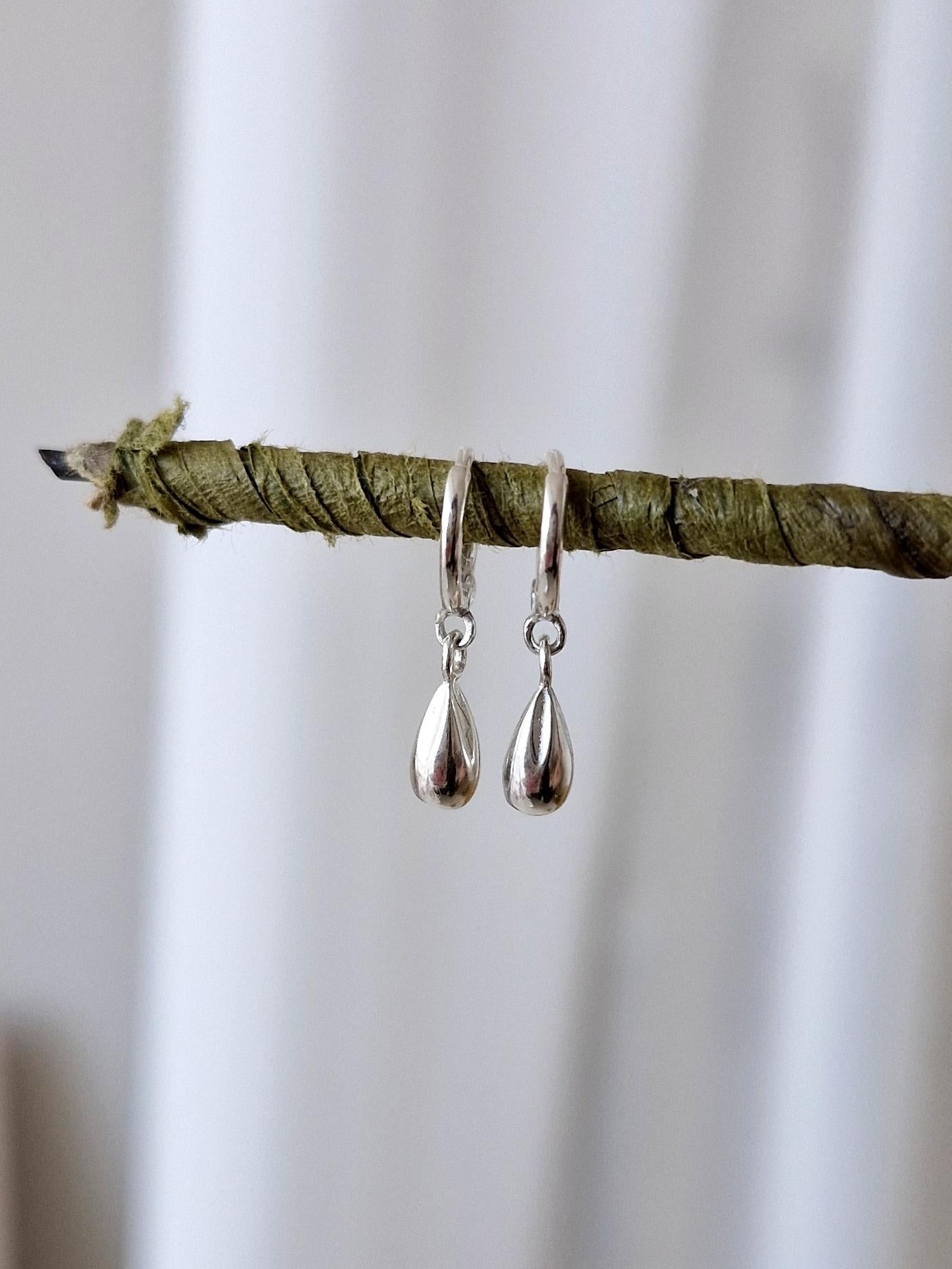 Tiny teardrop dangle earrings. sterling siver dangle earrings.