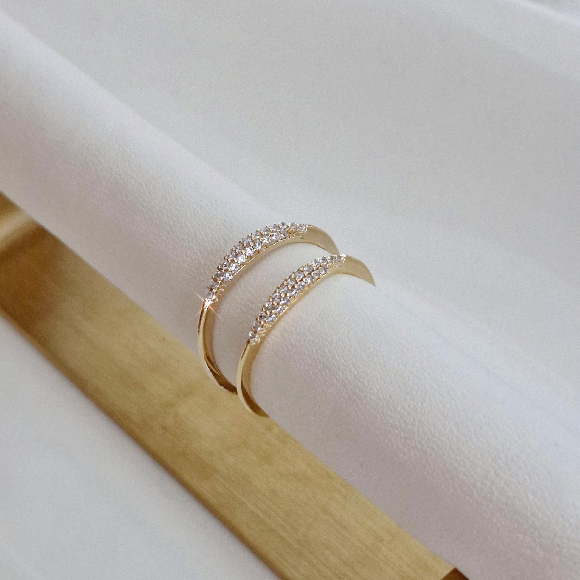 Twinkle Arc Ring. slim dome pave ring zirconia. 925 sterling ring. gold ring. stacktable ring delicate.