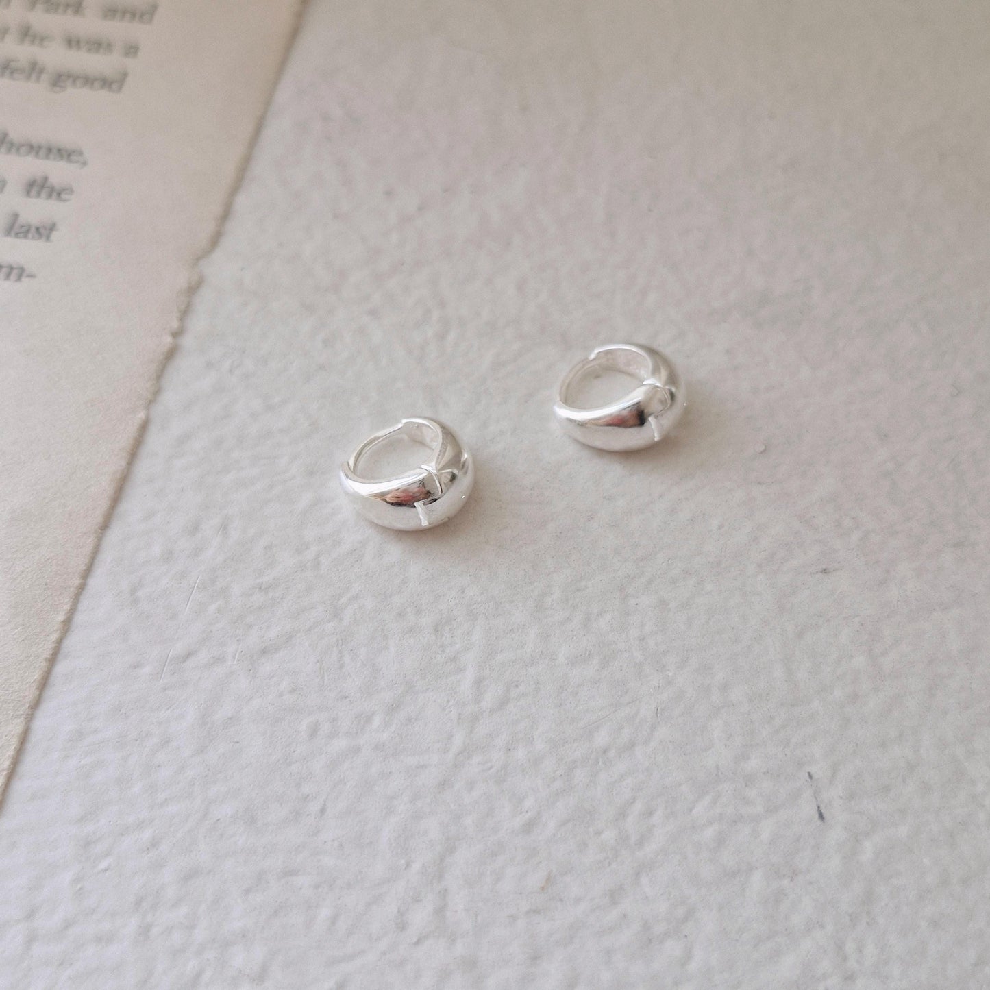 Volume daint teardrop Mini Hoop huggie Earrings. 10mm sterling silver hoop earrings.