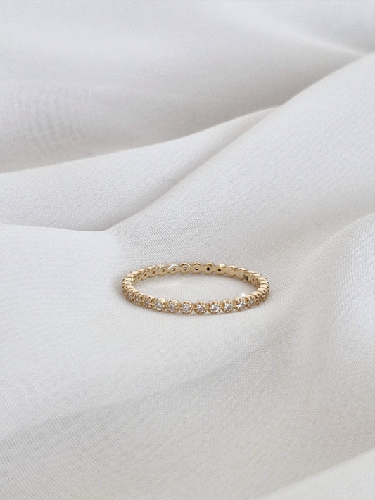 claire 14k solid real gold ring statement. eyernity diamonds ring. full eternity ring. lovely ring. anniversary gift.