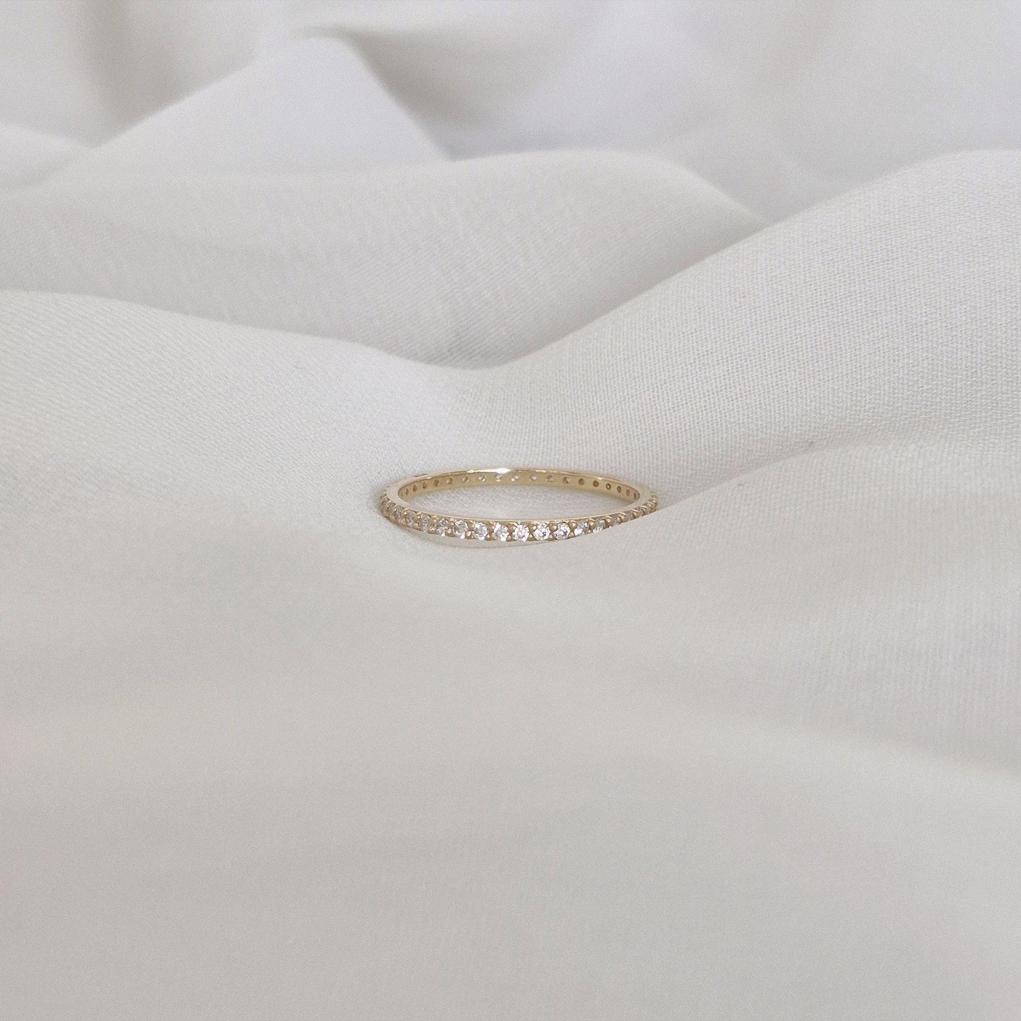 claire 14k solid real gold ring statement. eyernity diamonds ring. full eternity ring. lovely ring. anniversary gift.