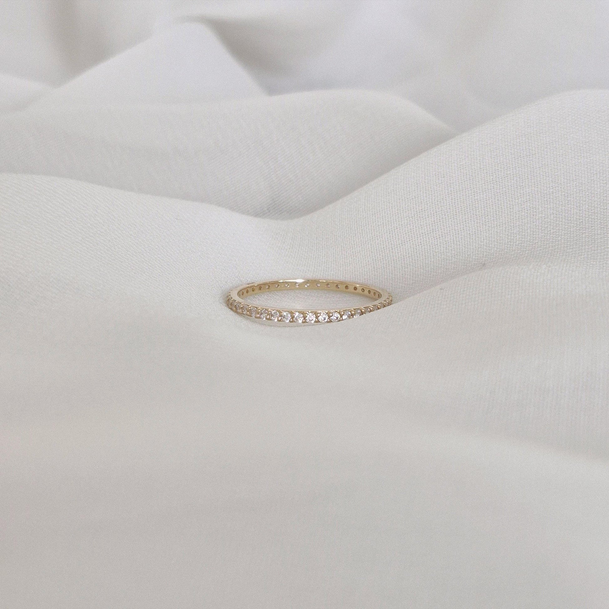 claire 14k solid real gold ring statement. eyernity diamonds ring. full eternity ring. lovely ring. anniversary gift.