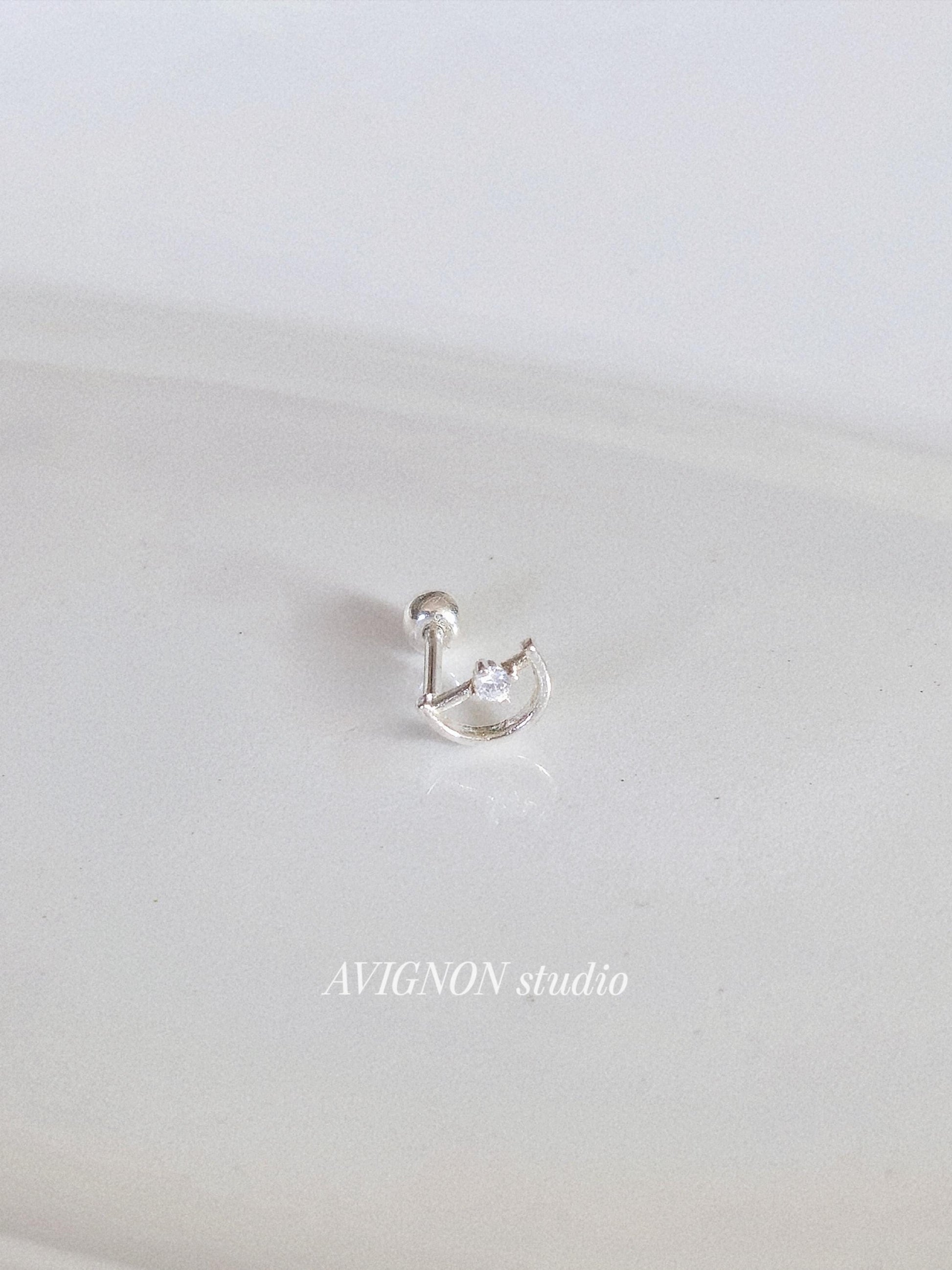 half moon cubic piercing. sterling silver 925 piercing.