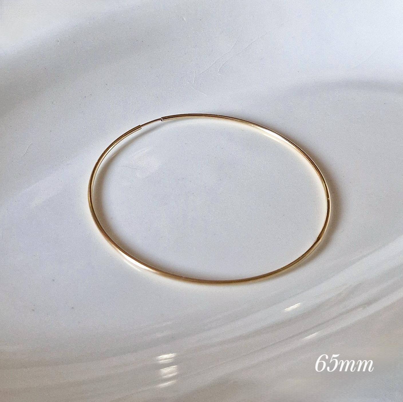 1.5mm gold filled hoop earring. lightweight pipe hoop earrings. endless hoop gold filled.