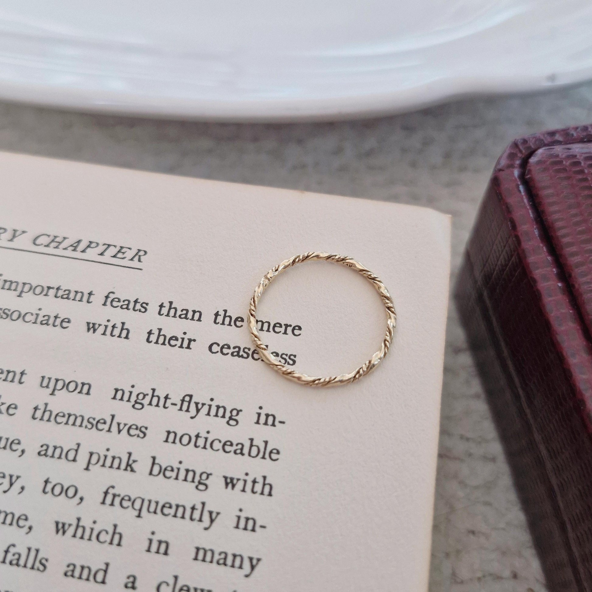 isabel 14k ring solid gold ring. twisted 14k ring. antique ring. vintage ring.