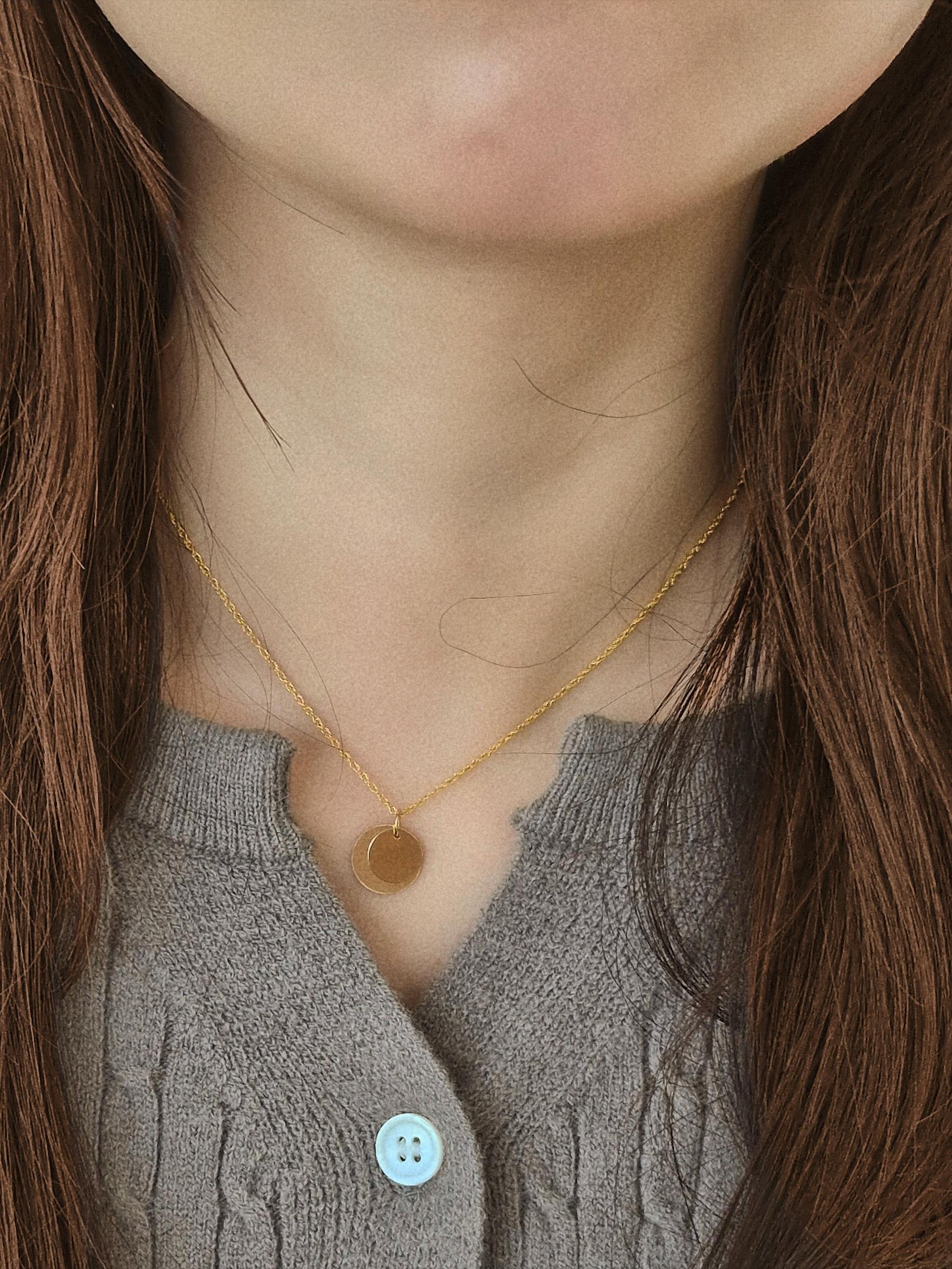 14k goldfilled Disc Necklace. Minimal Circle Pendant Necklace. Dainty Goldfilled coin Jewelry rope chain.