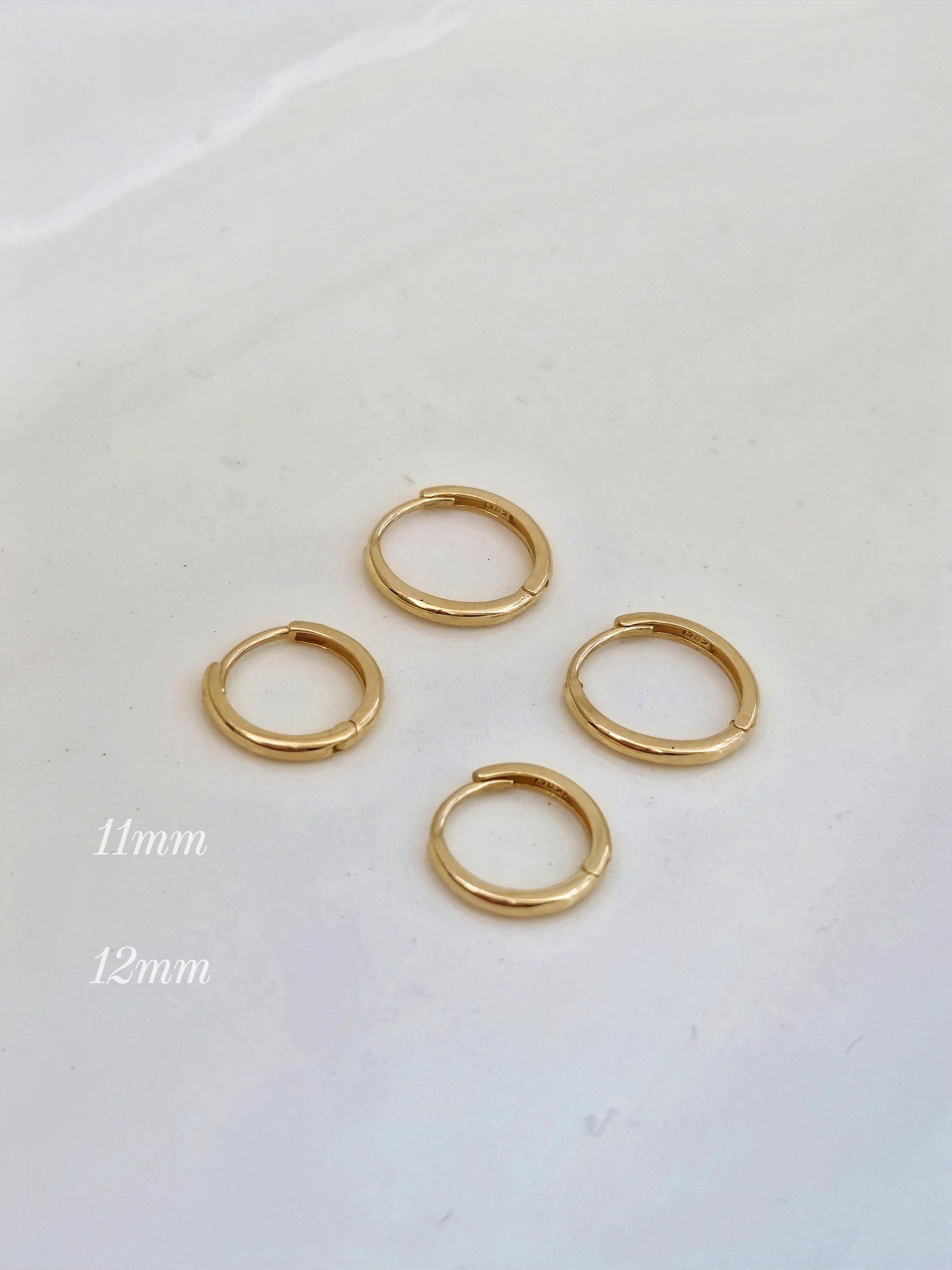 14k hoop. 14k 18k solid gold hoop hinged clicker minimal huggie earrings. 11mm, 12mm. 1.5mm  tickness. 14k 18k solid gold hoop.