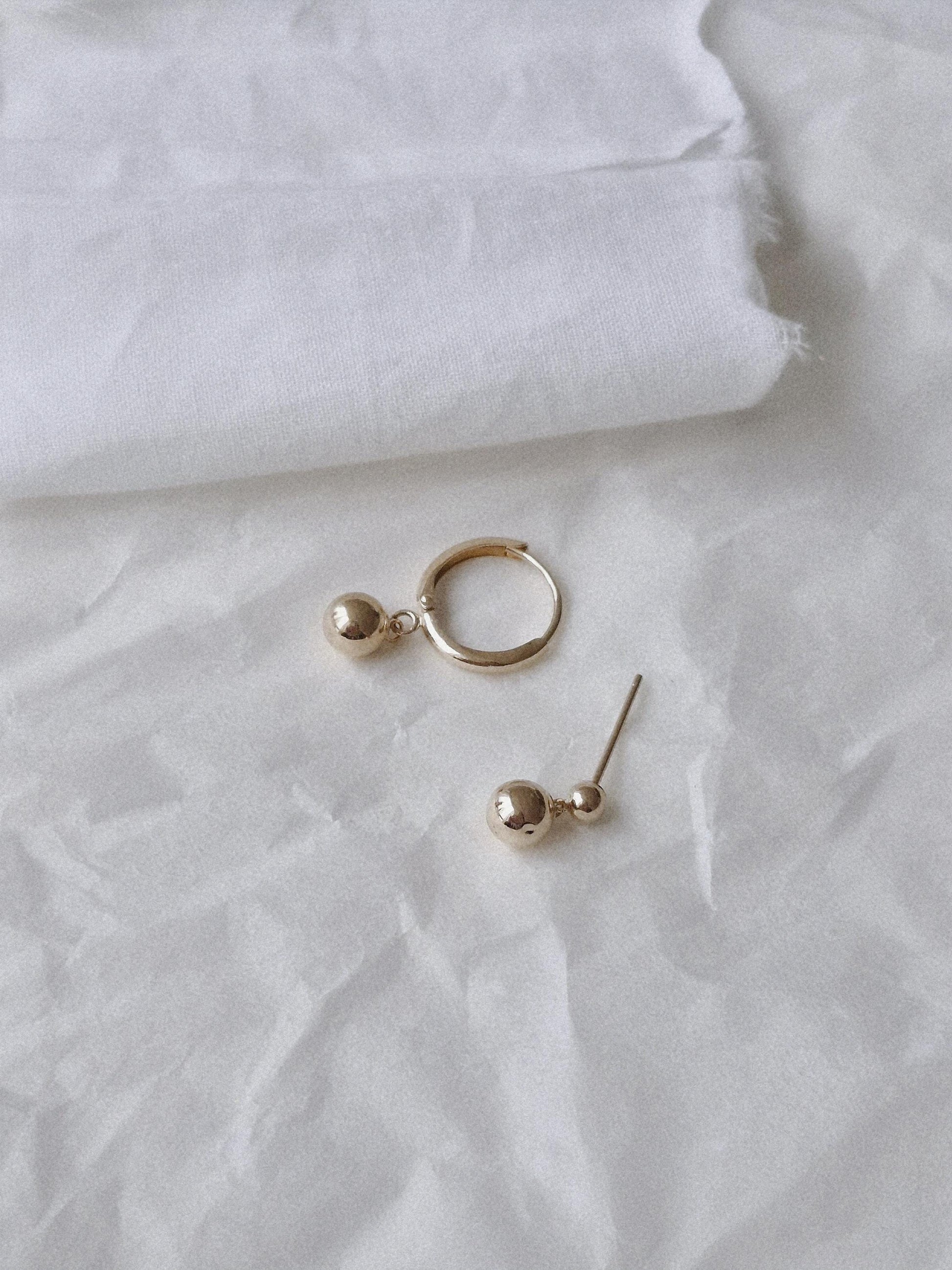 14k solid gold ball drop hoop earring. gold earring.