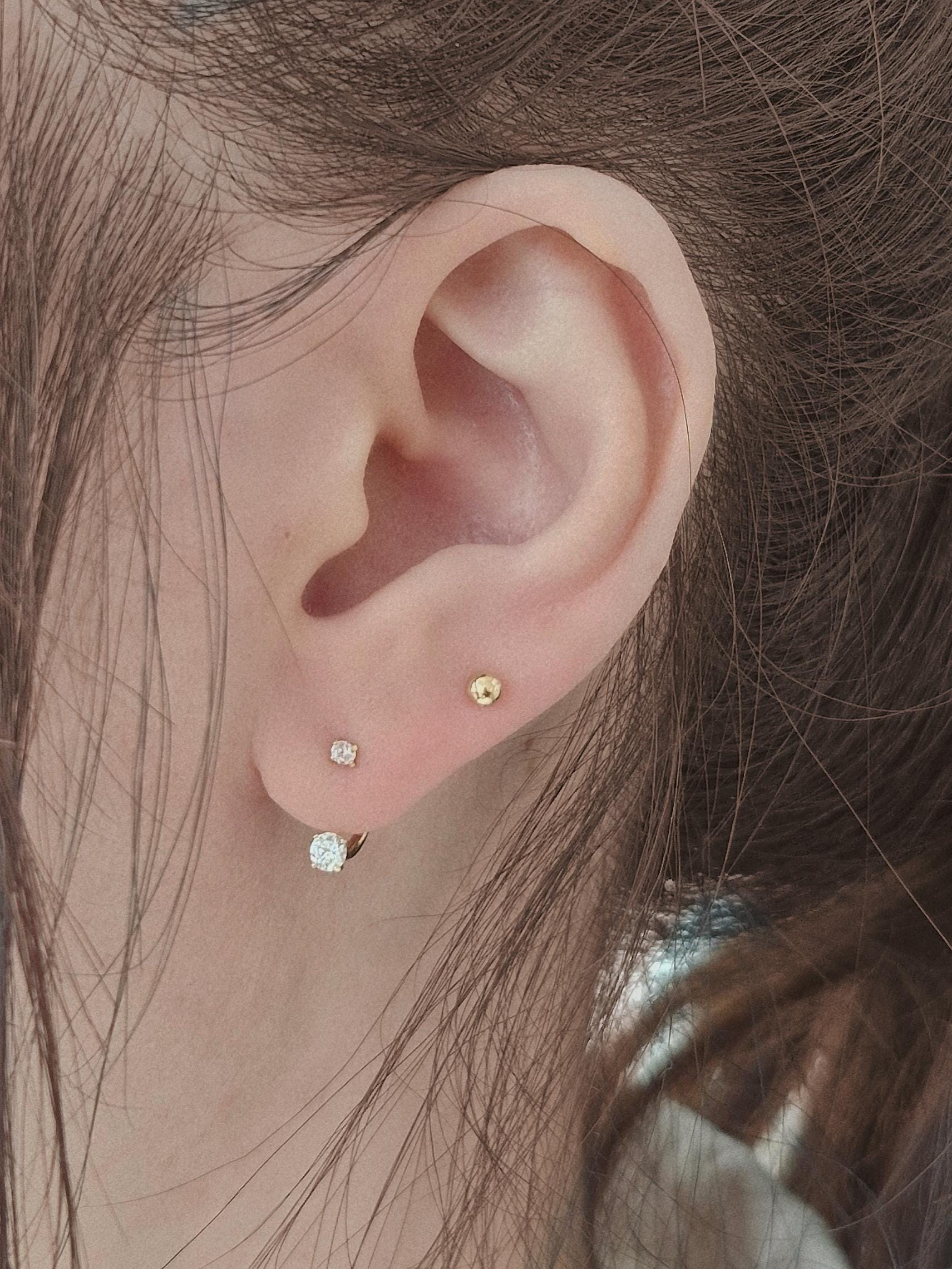 14k solid gold curve tube piercing. 2mm 3mm cubic ball piercing. U-shaped hoop.