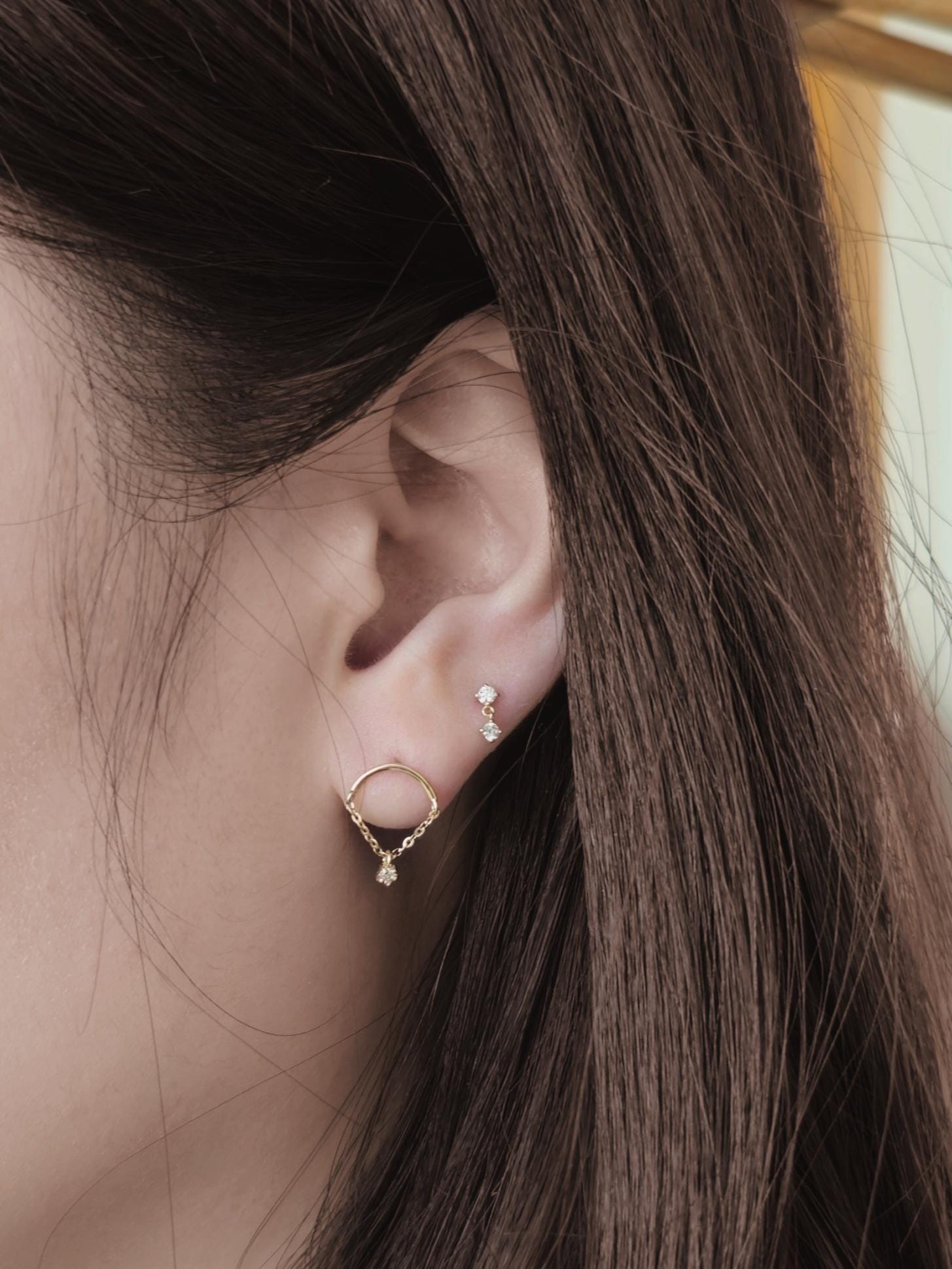 14k solid gold mini chaindrop piercing. Moissanite, lab diamond.