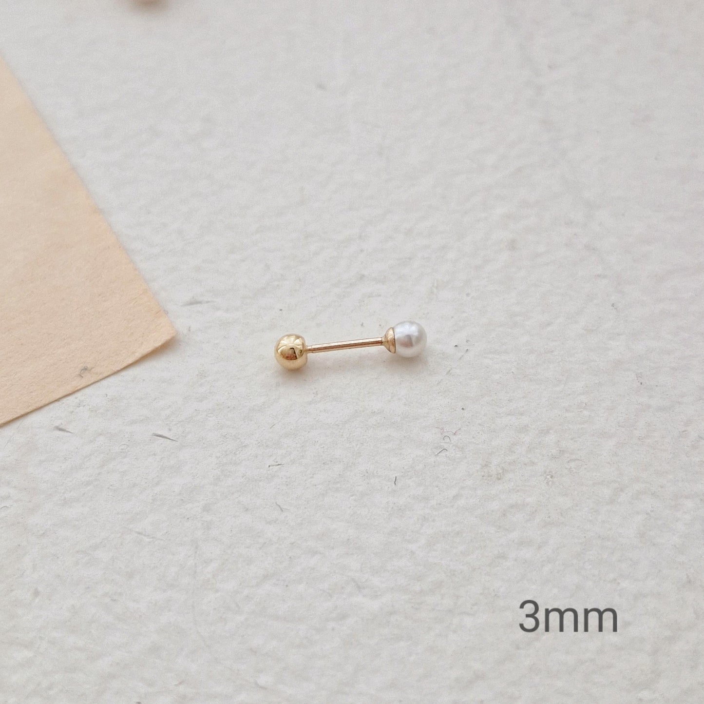 14k solid gold pearl screwball earrings barbell stud piercing. 3mm 4mm 5mm pearl earrings piercing. 21G. Swarovski, freshwater real pearl.